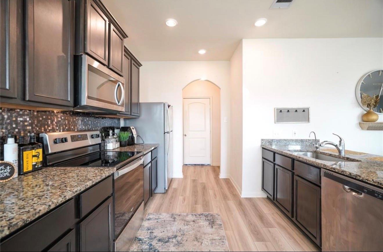 7943 Vacek Meadows Loop
