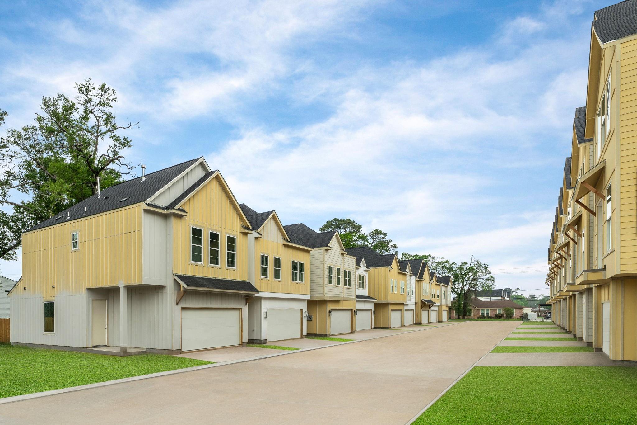 5837 Highland Sun Lane