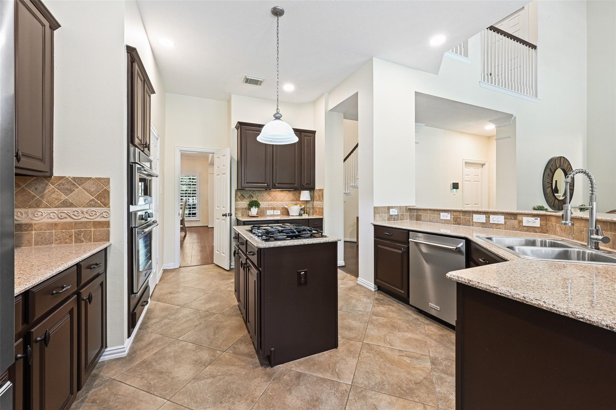 35 Monet Bend Place