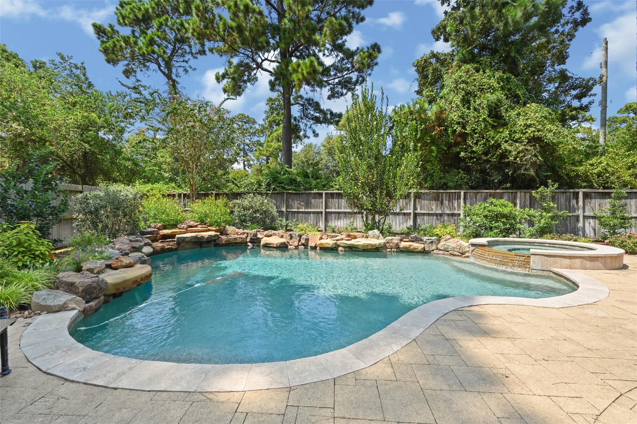 35 Monet Bend Place