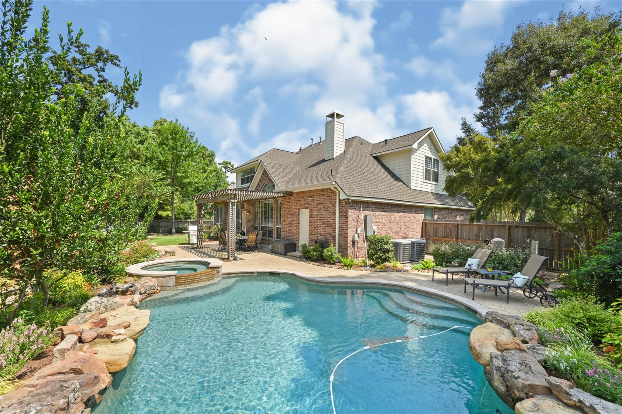 35 Monet Bend Place