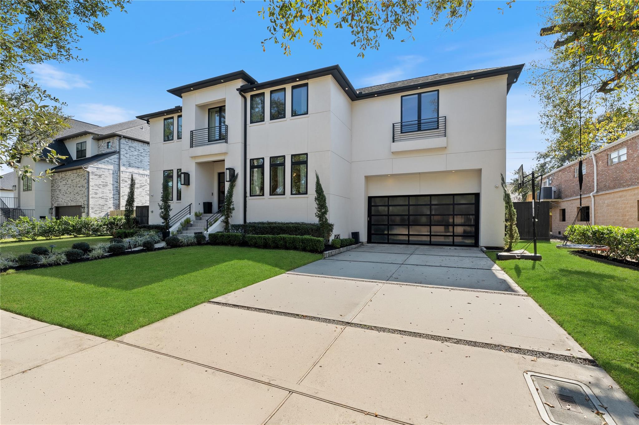 4935 Braesheather Drive