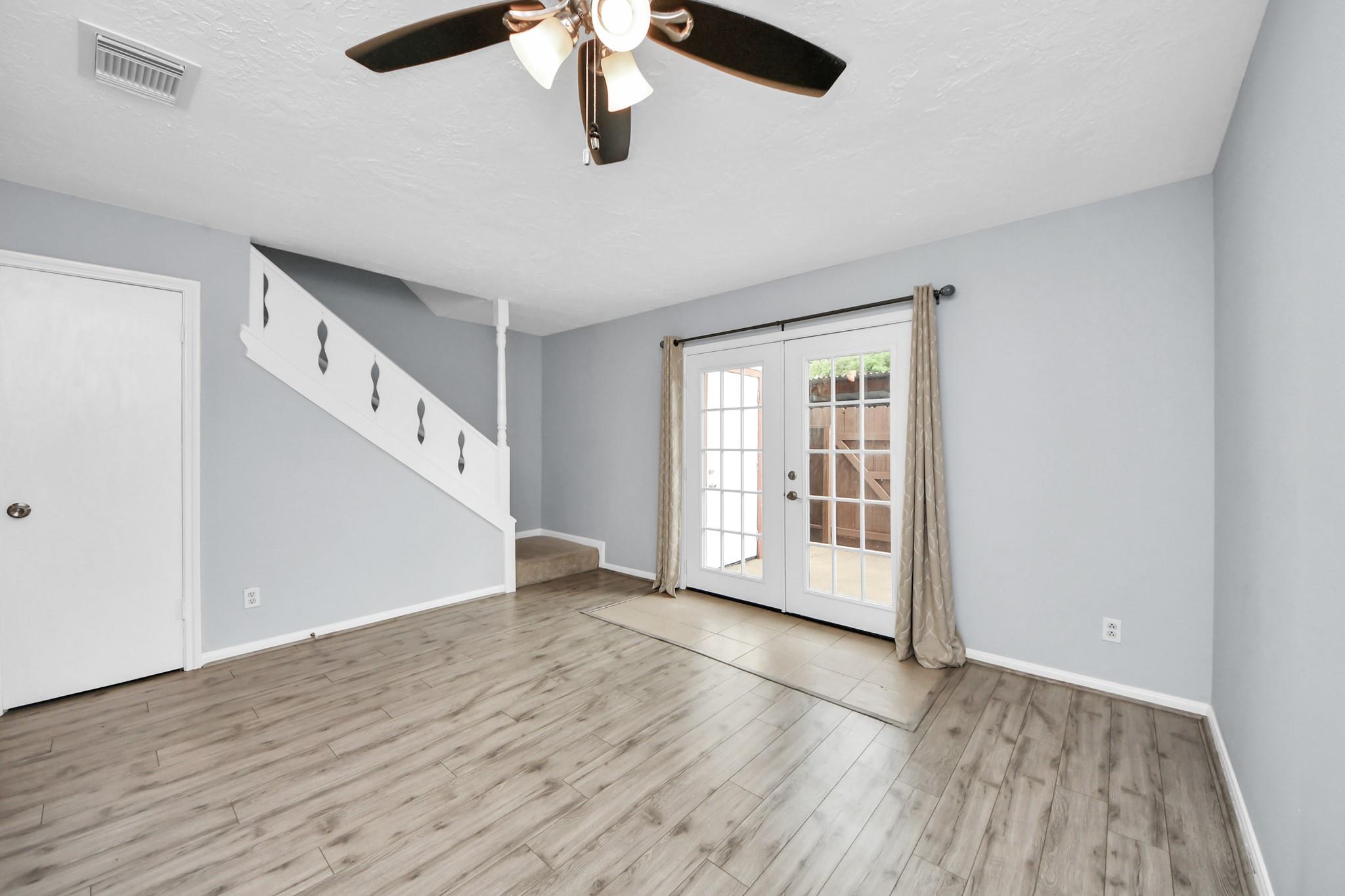 10654 Hazelhurst Drive # 28