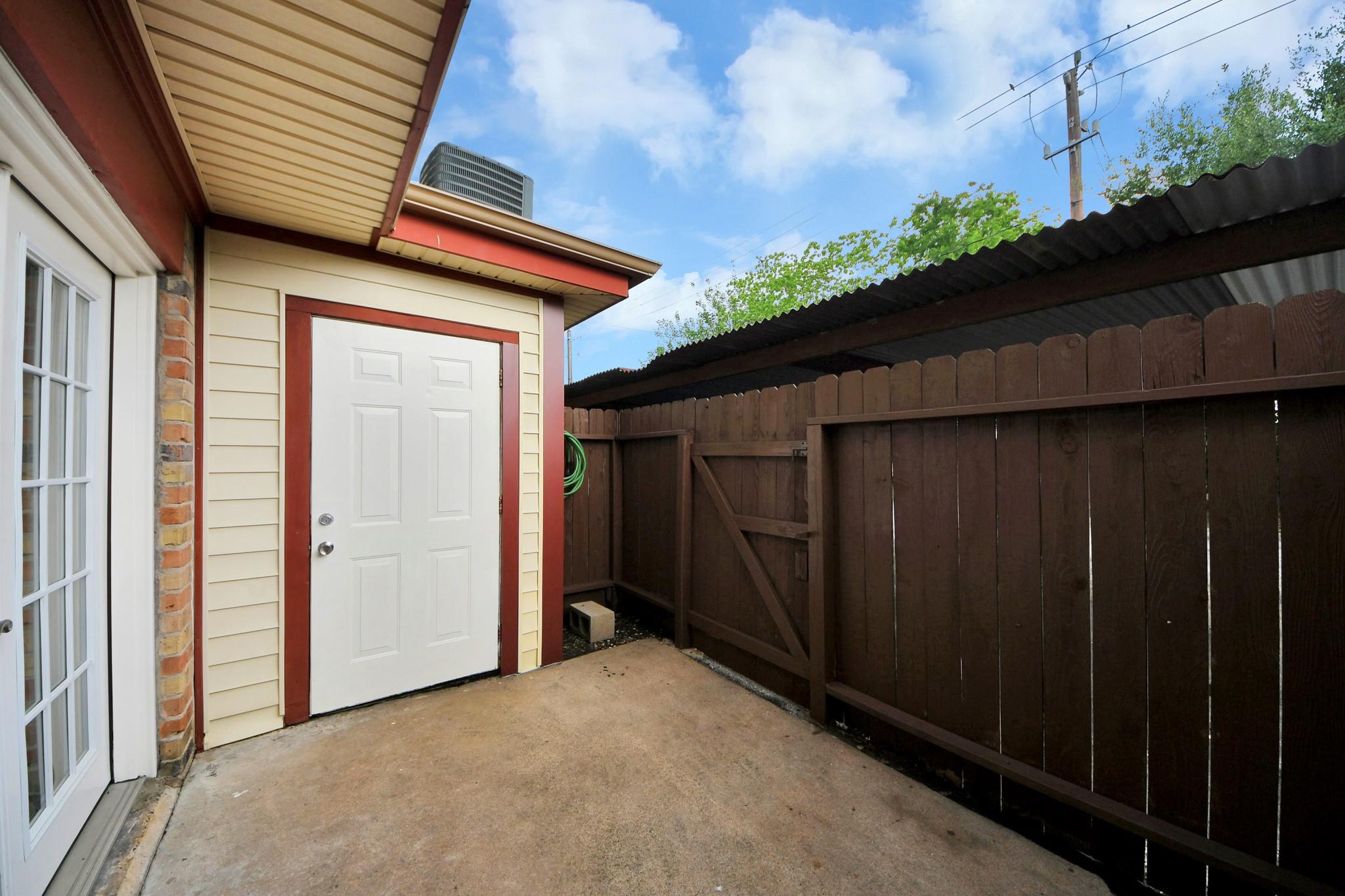 10654 Hazelhurst Drive # 28