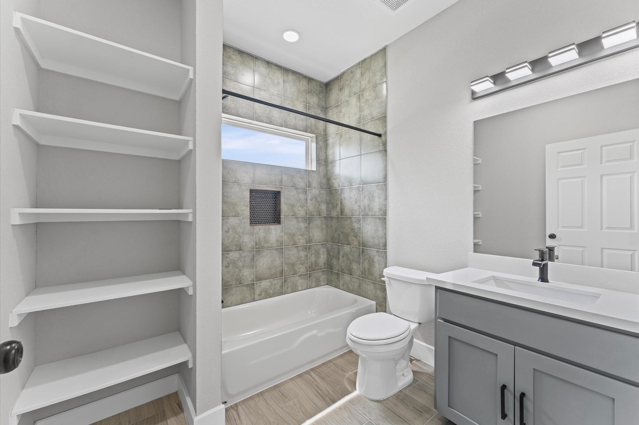 2456 Walcott Lane