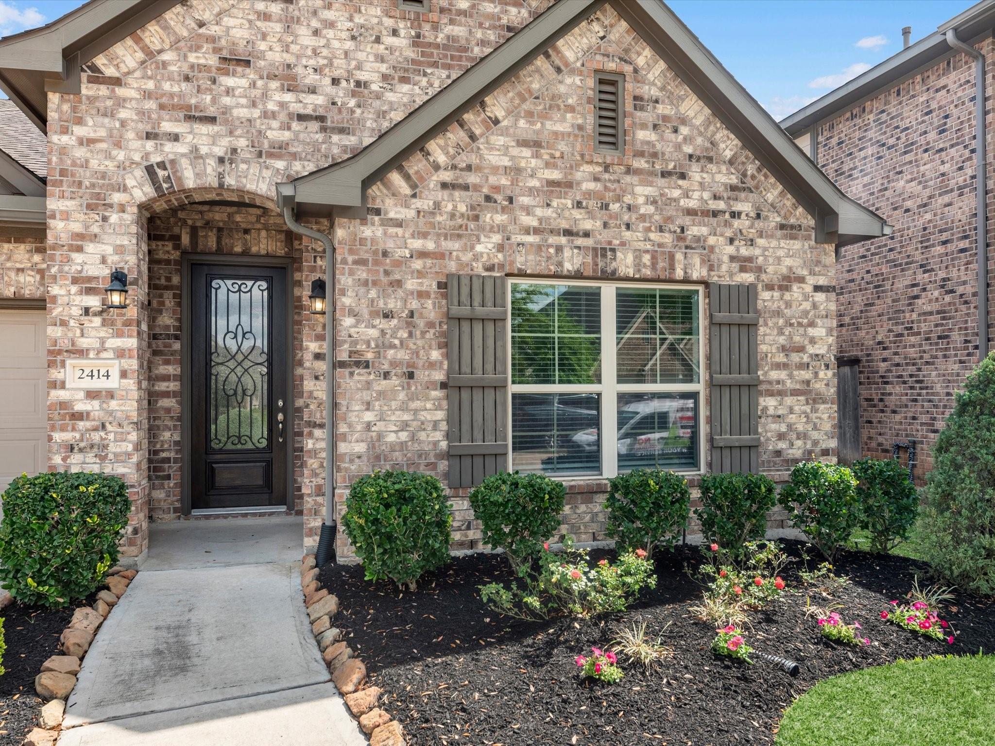 2414 Jasper Point