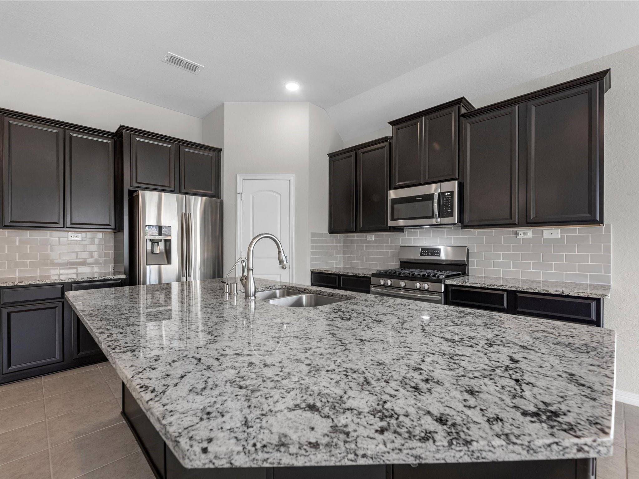2414 Jasper Point
