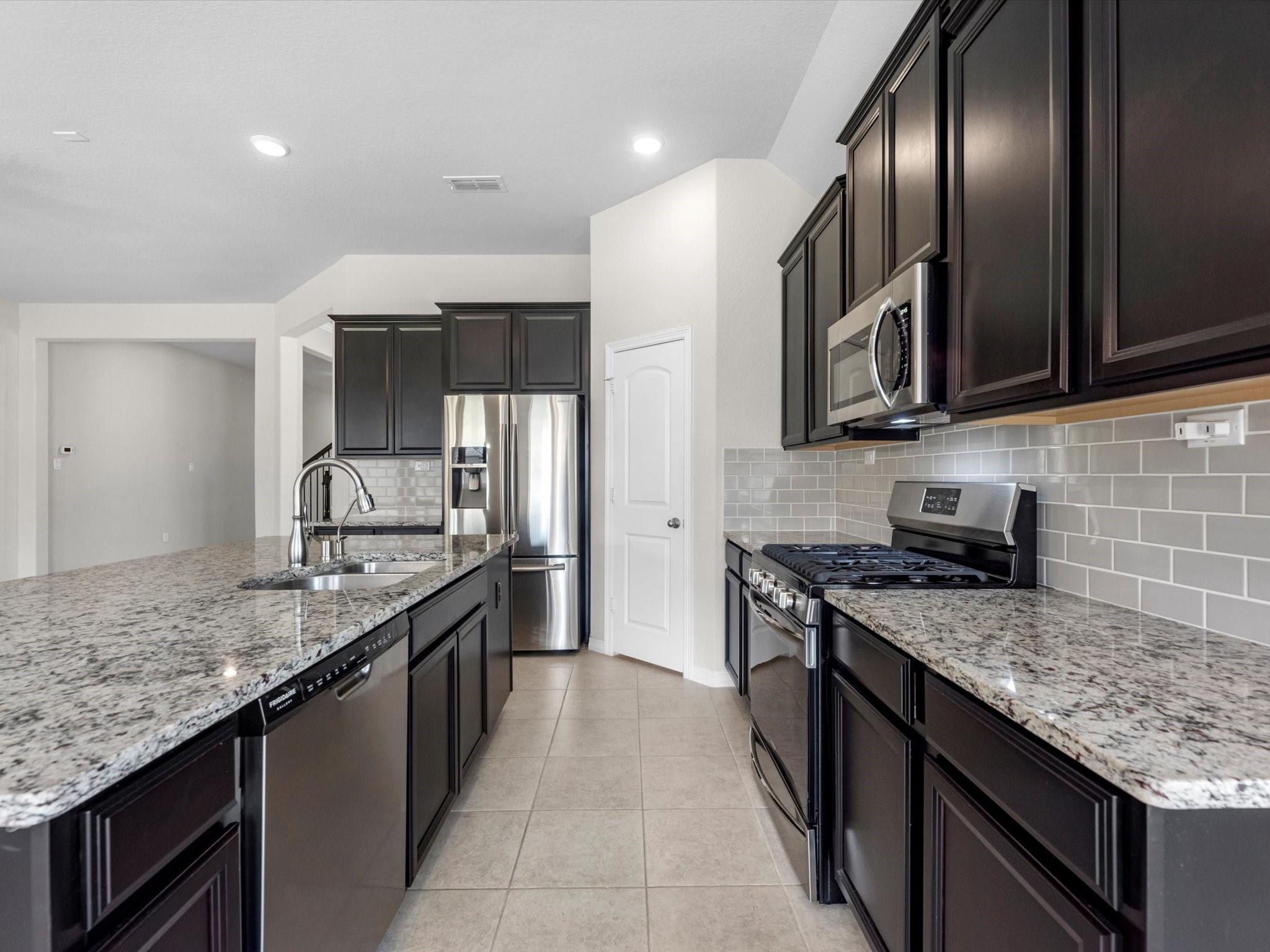2414 Jasper Point