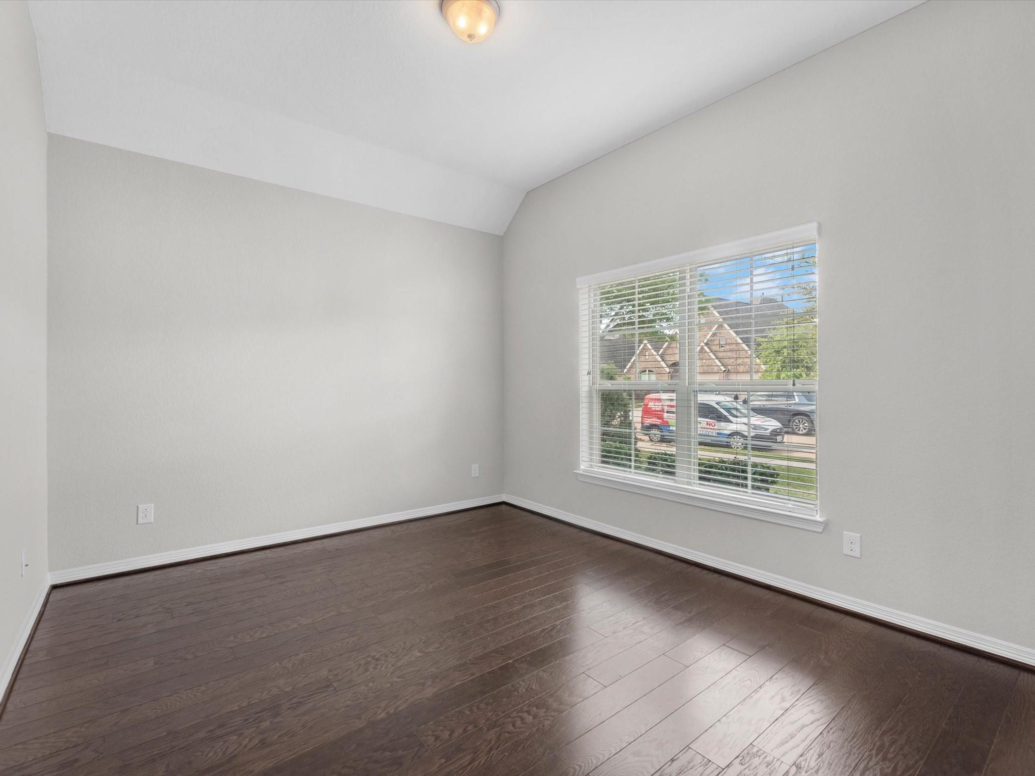 2414 Jasper Point