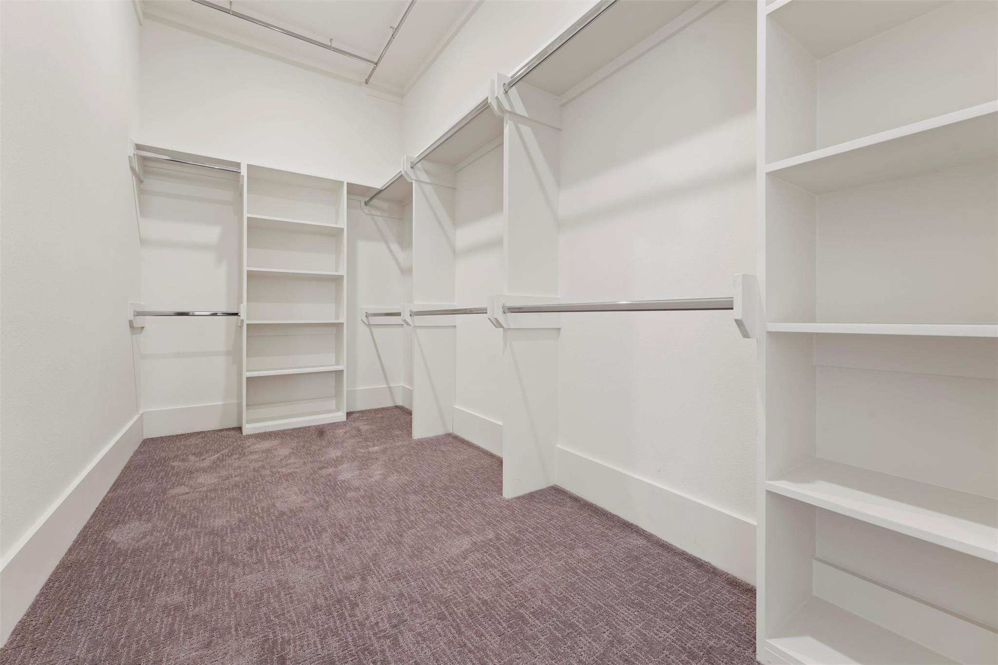 881 Rachel Street Unit: D - E