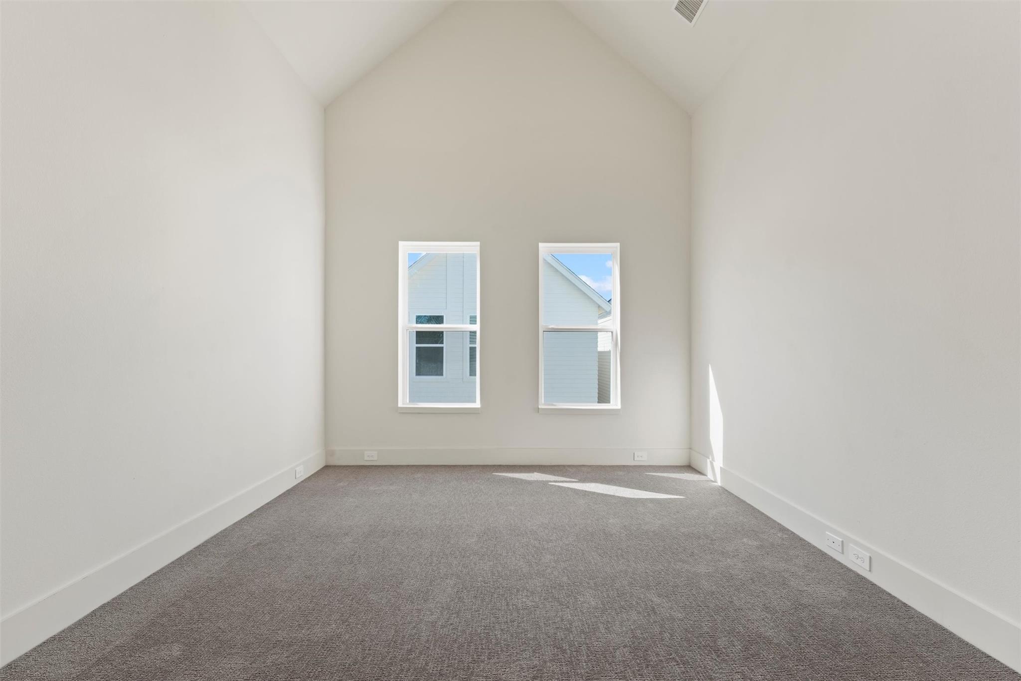 881 Rachel Street Unit: D - E