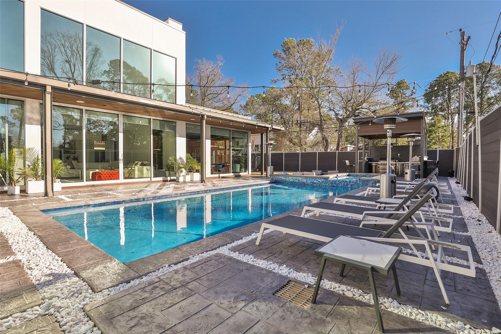 11905 Barryknoll Lane