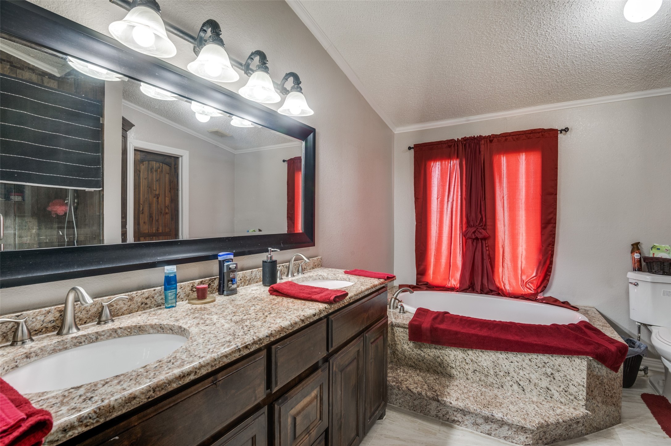 9200 Magnolia Blossom Trail