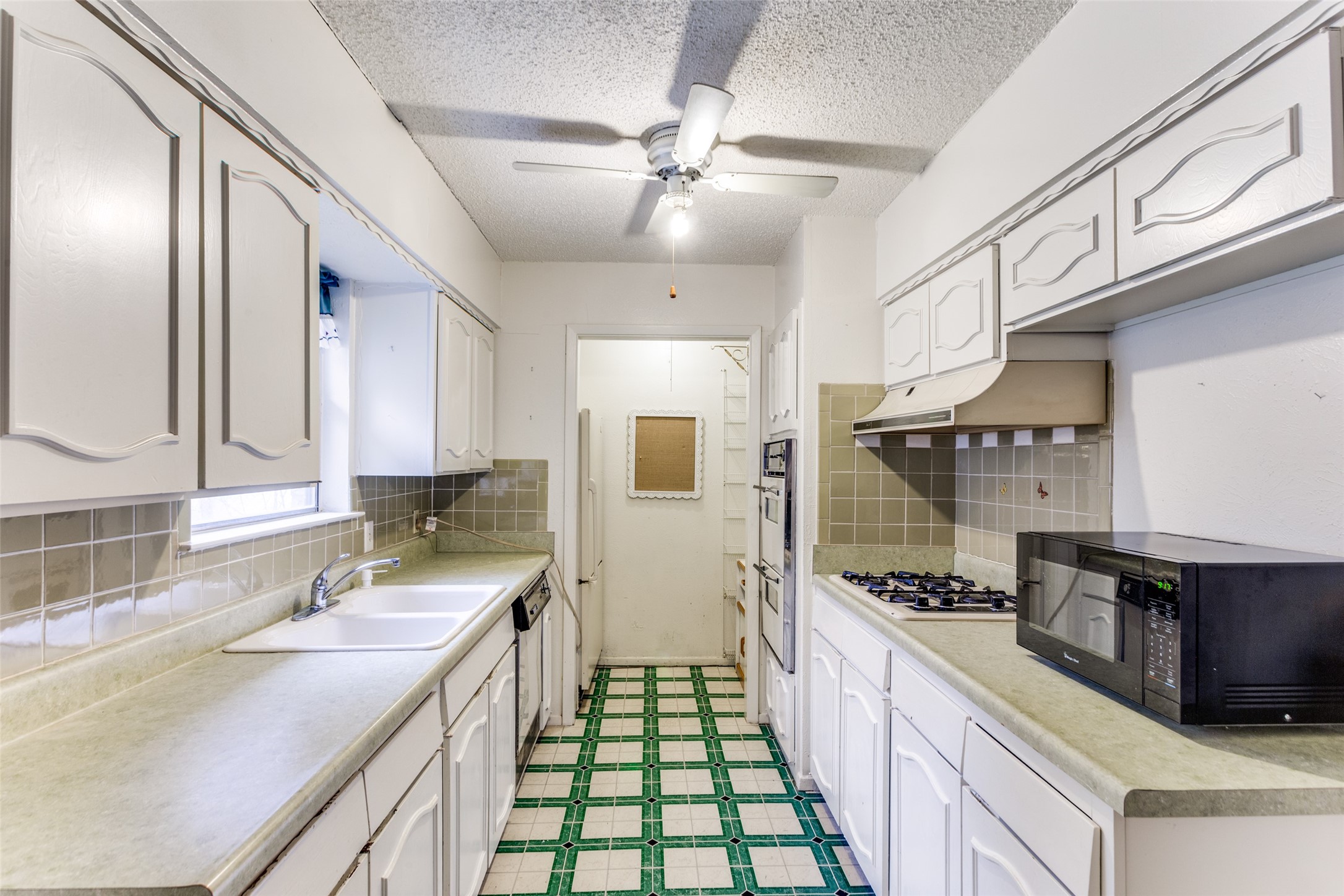 829 Belaire Drive
