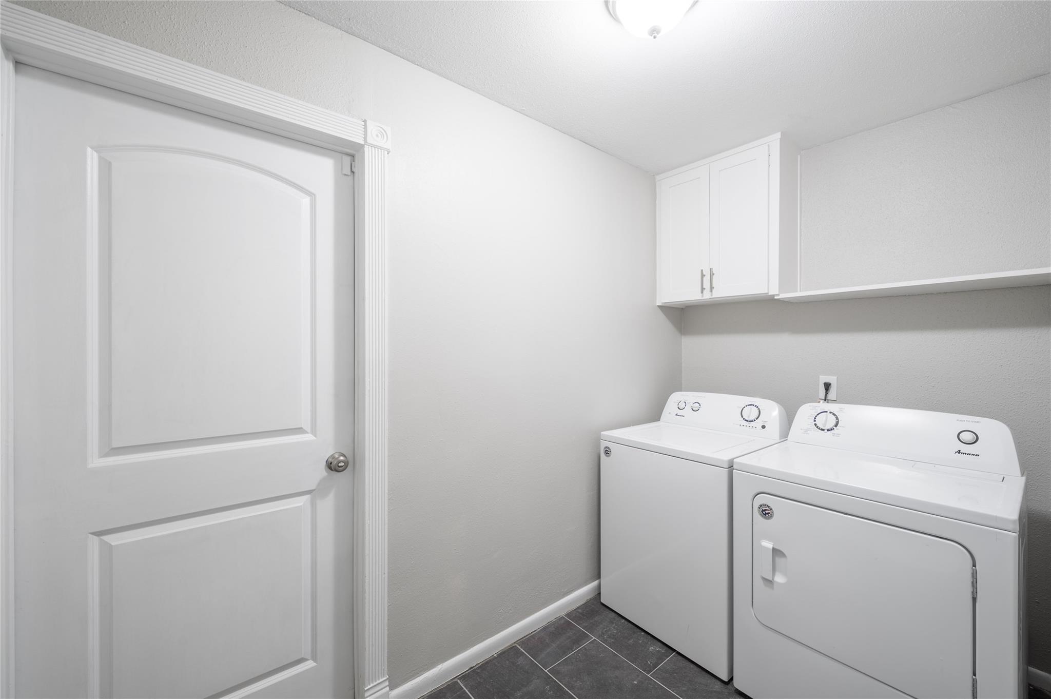 809 Newport Boulevard