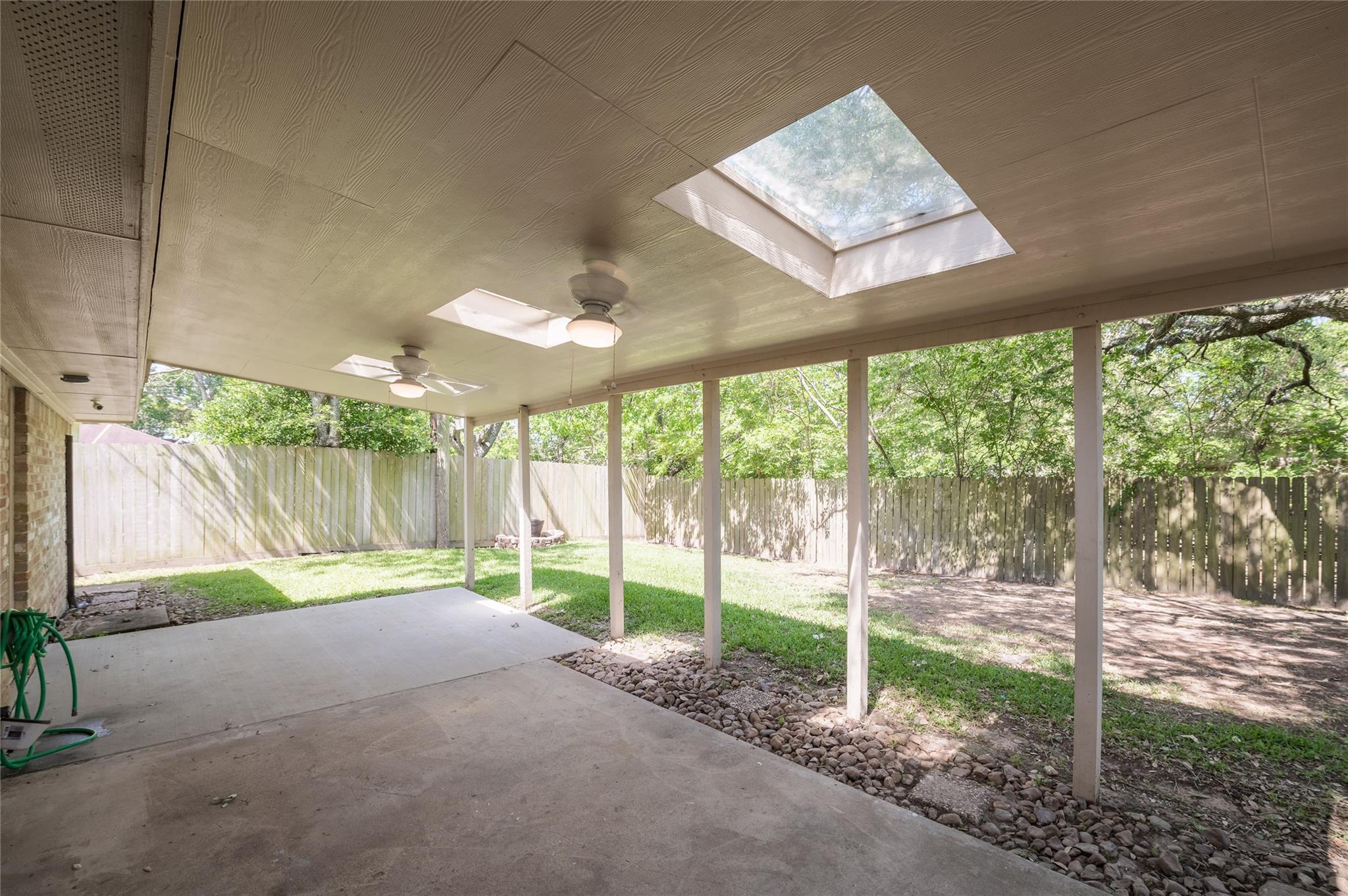 809 Newport Boulevard