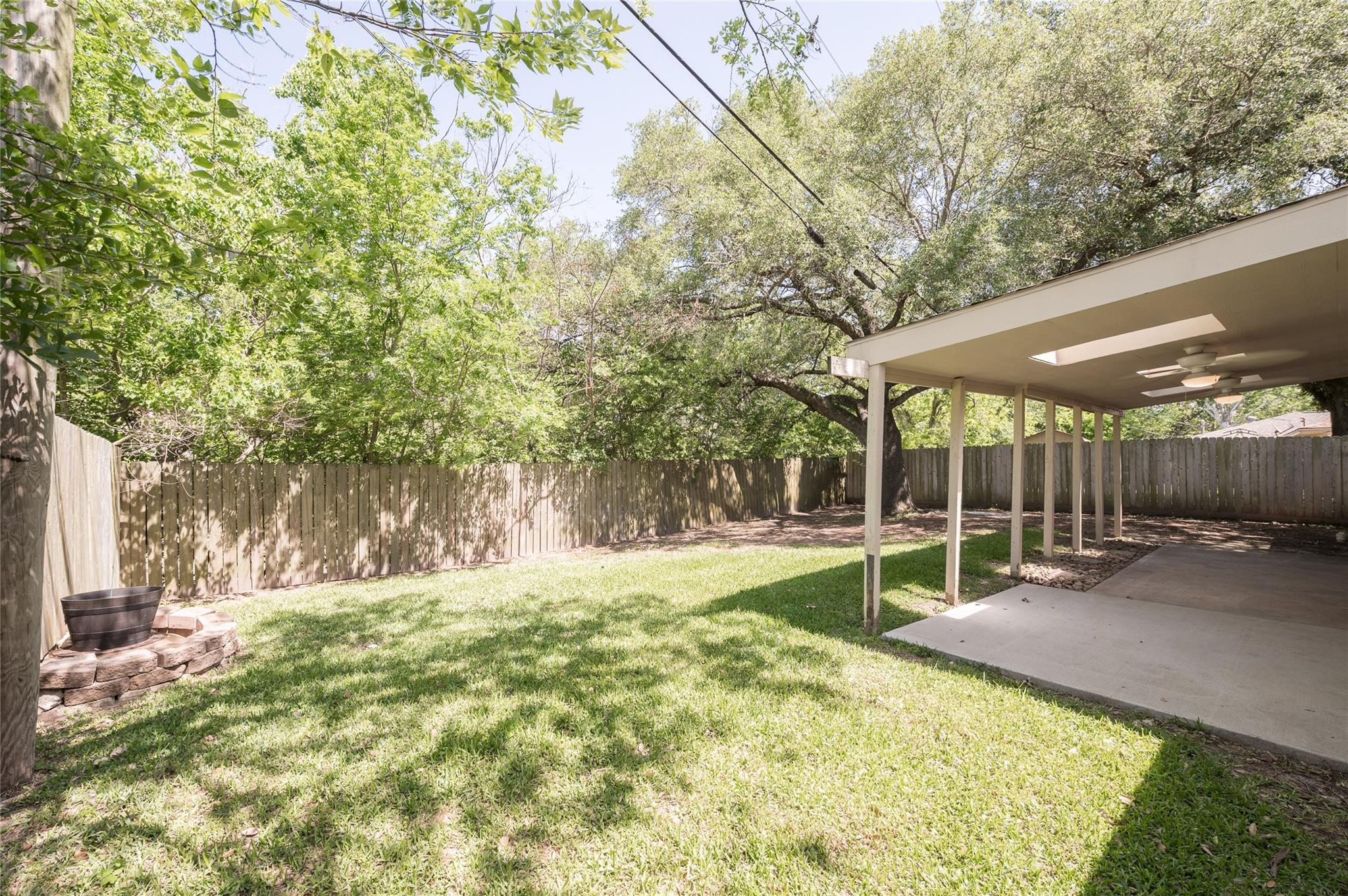 809 Newport Boulevard