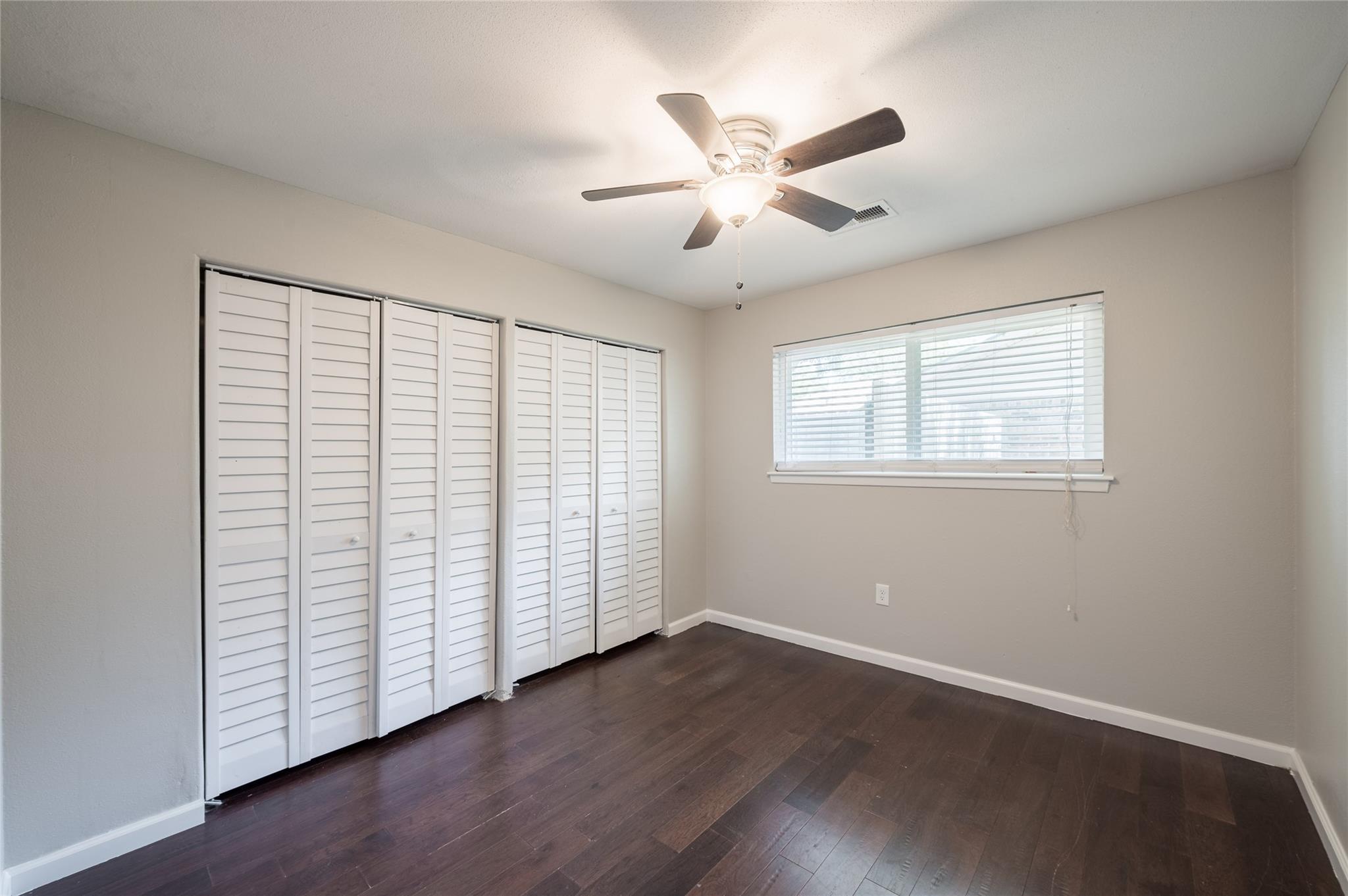 809 Newport Boulevard