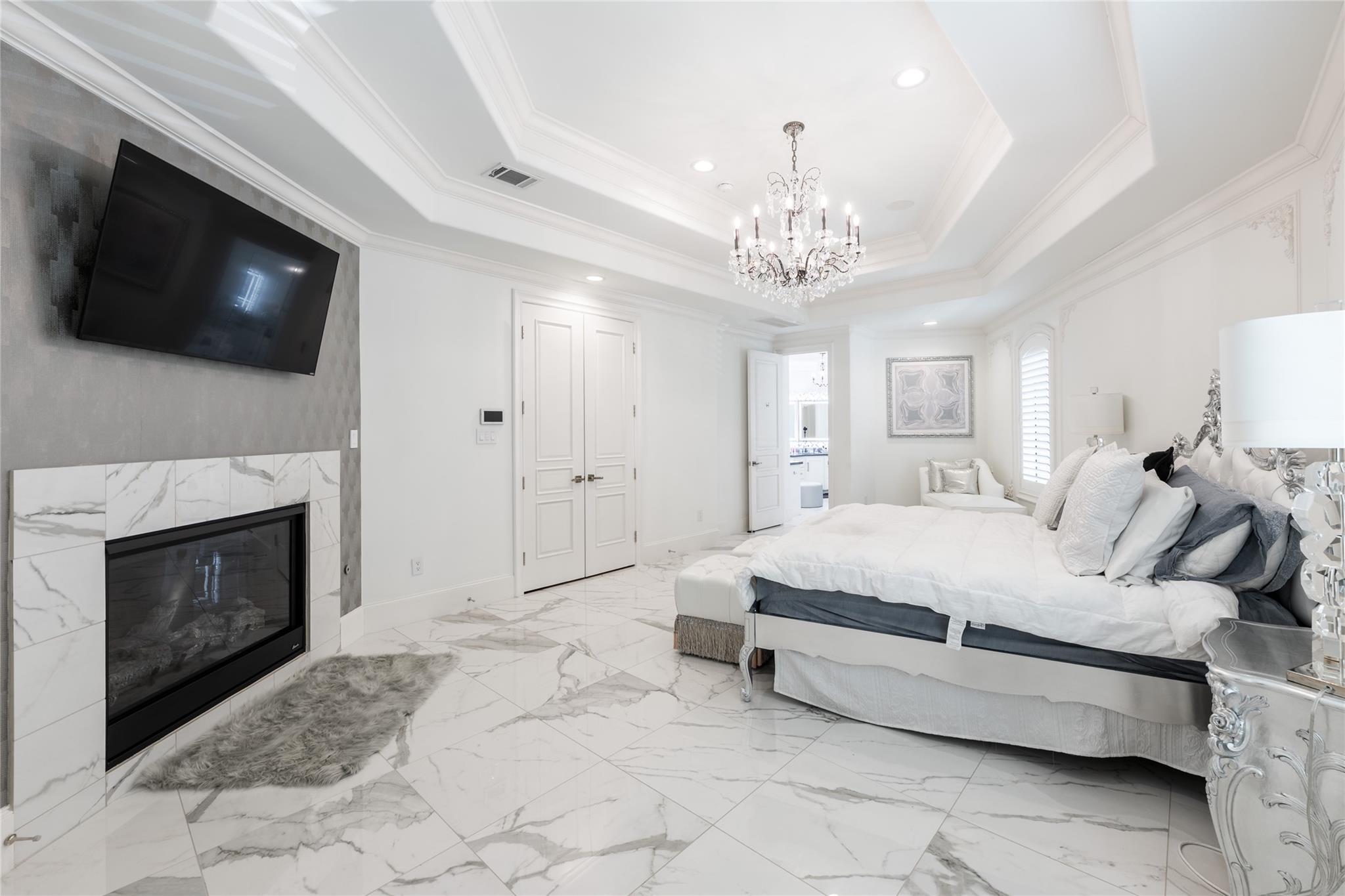 5142 Huckleberry Circle