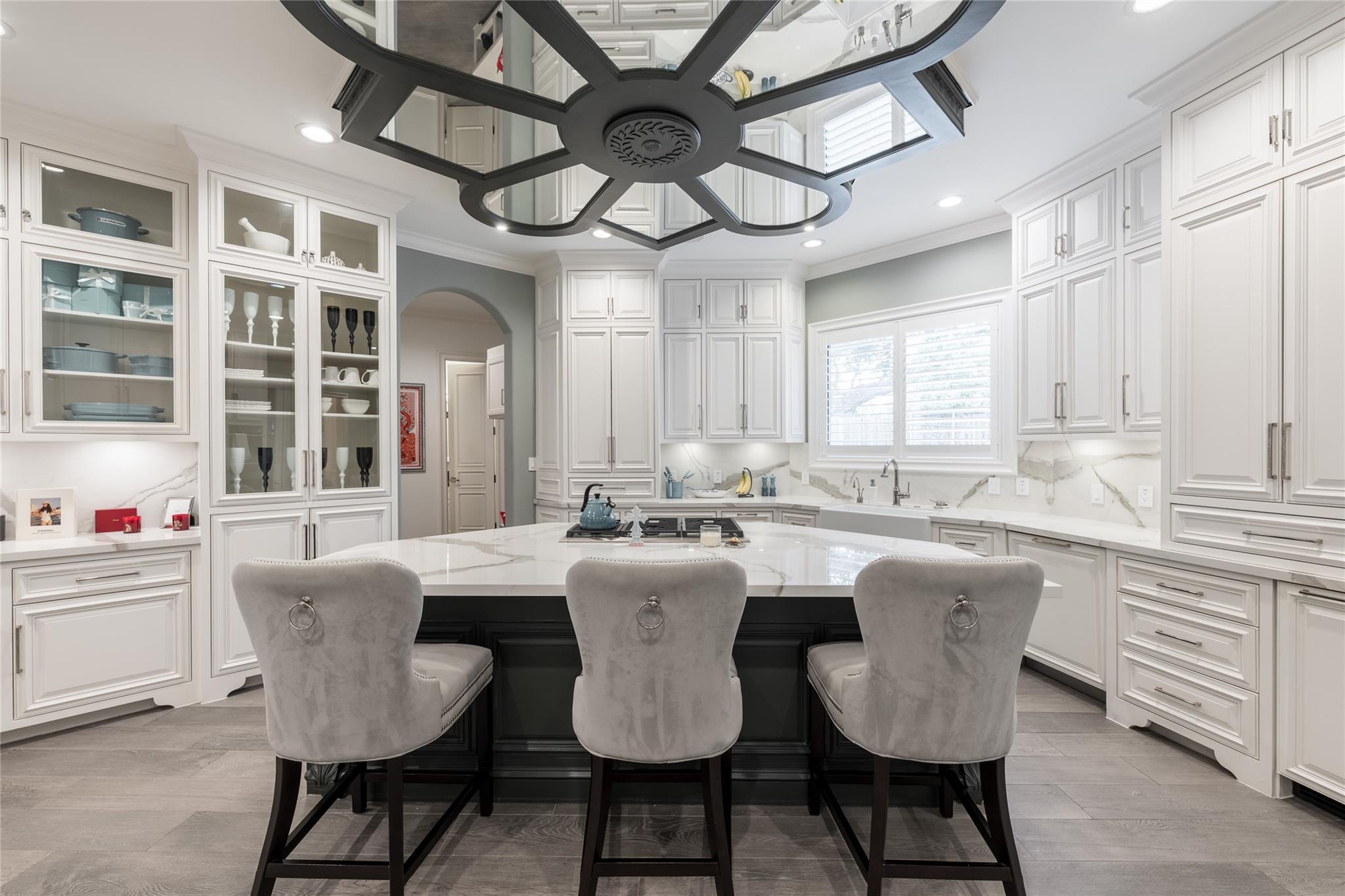 5142 Huckleberry Circle
