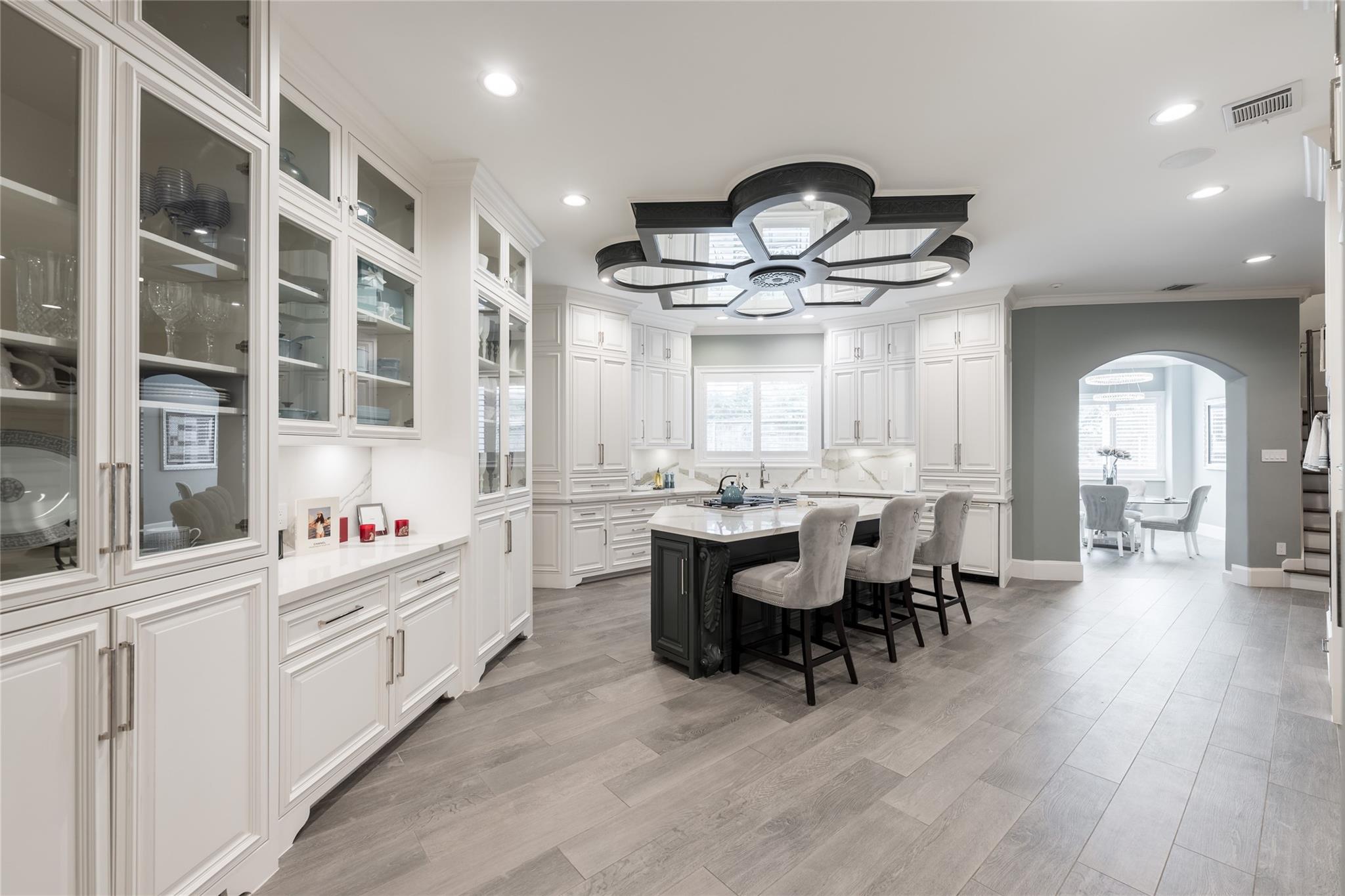 5142 Huckleberry Circle