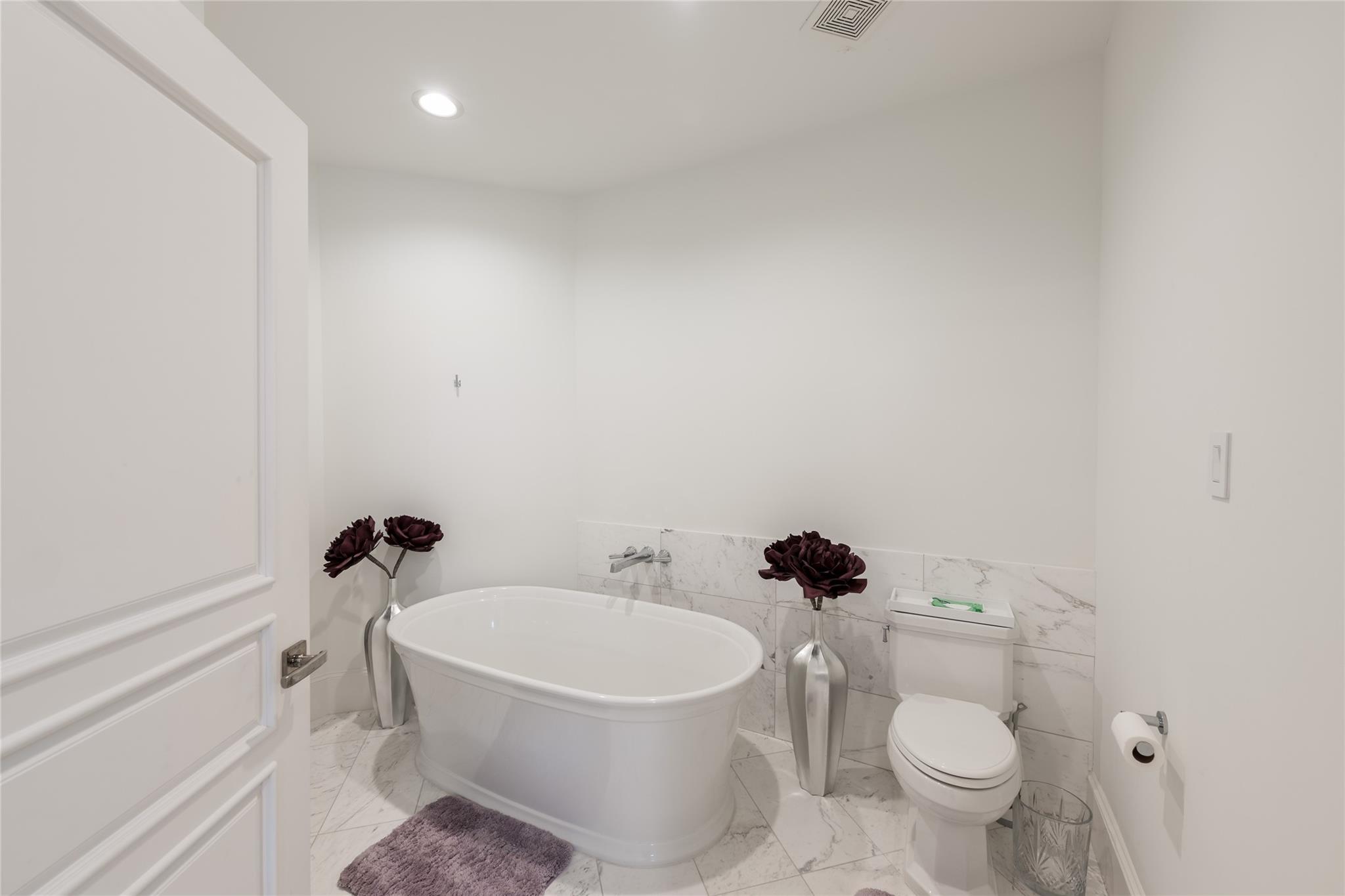 5142 Huckleberry Circle