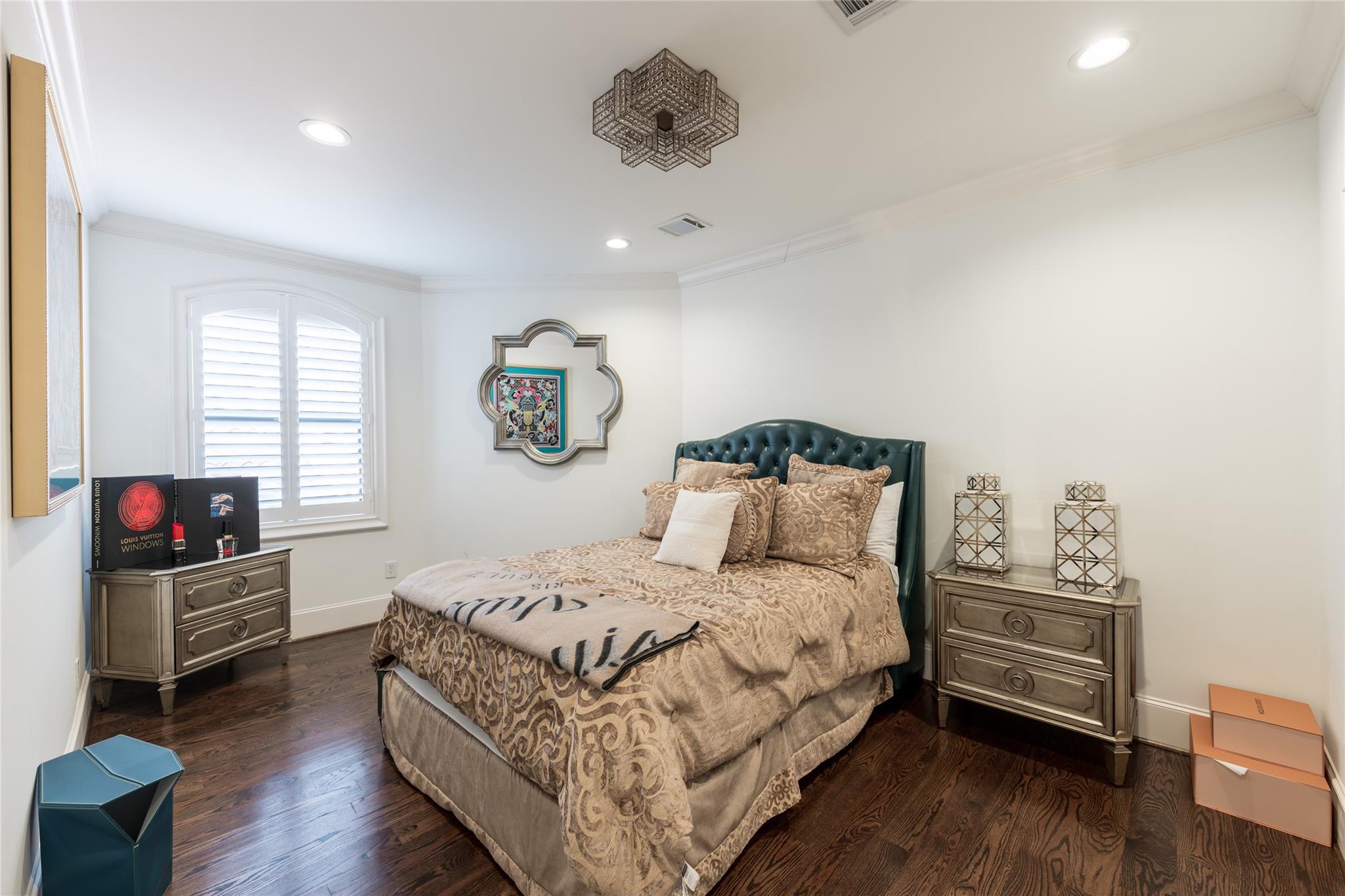 5142 Huckleberry Circle
