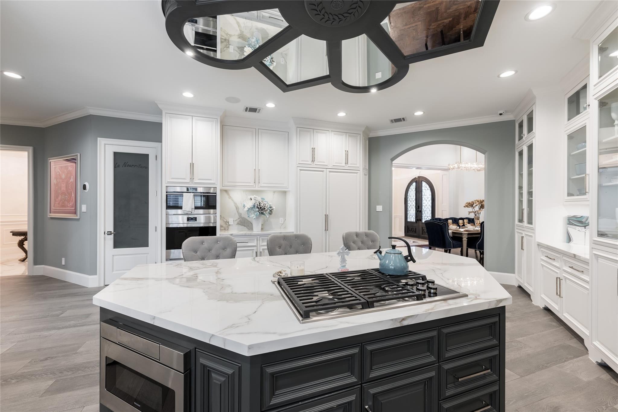 5142 Huckleberry Circle