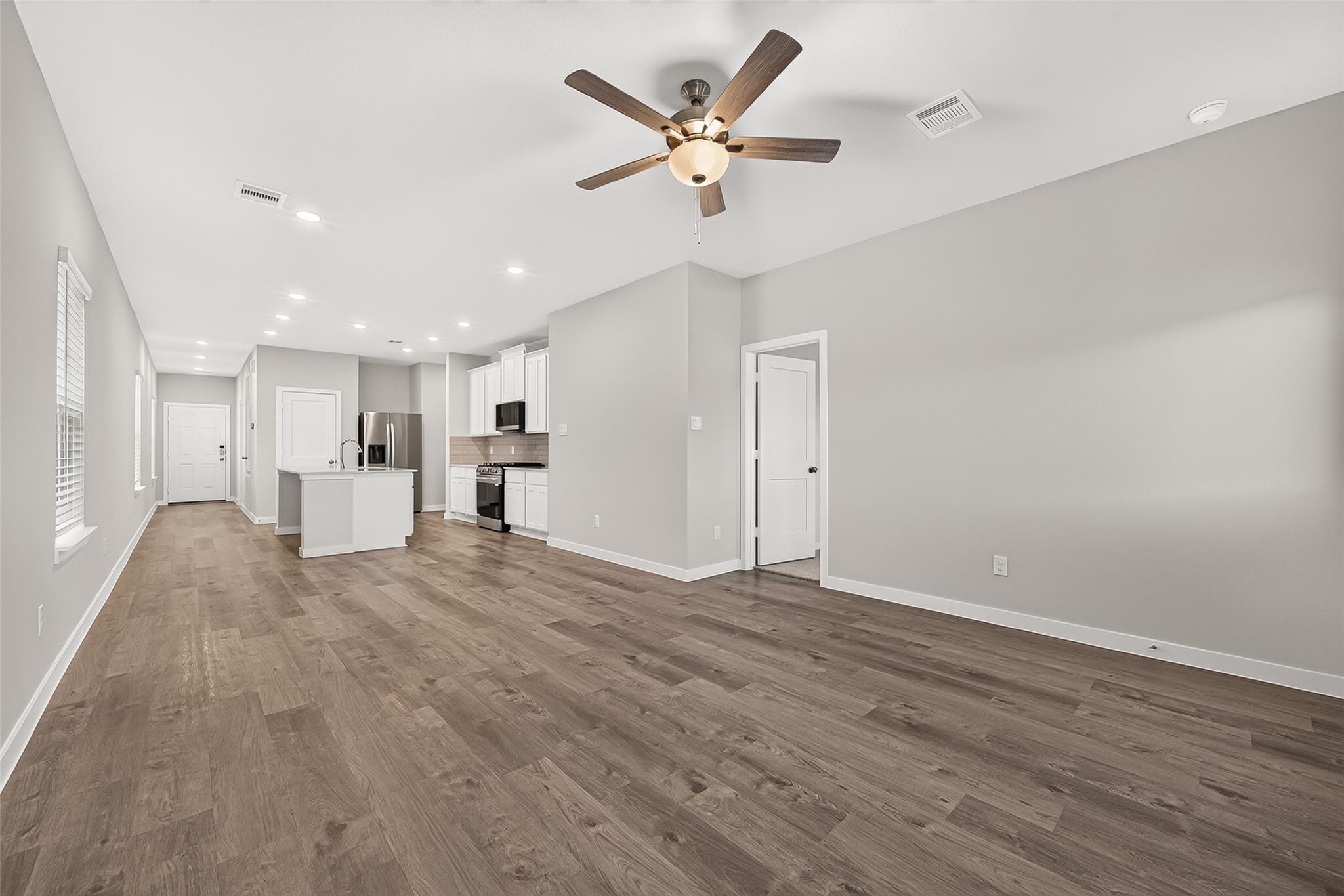 4042 Bay Court