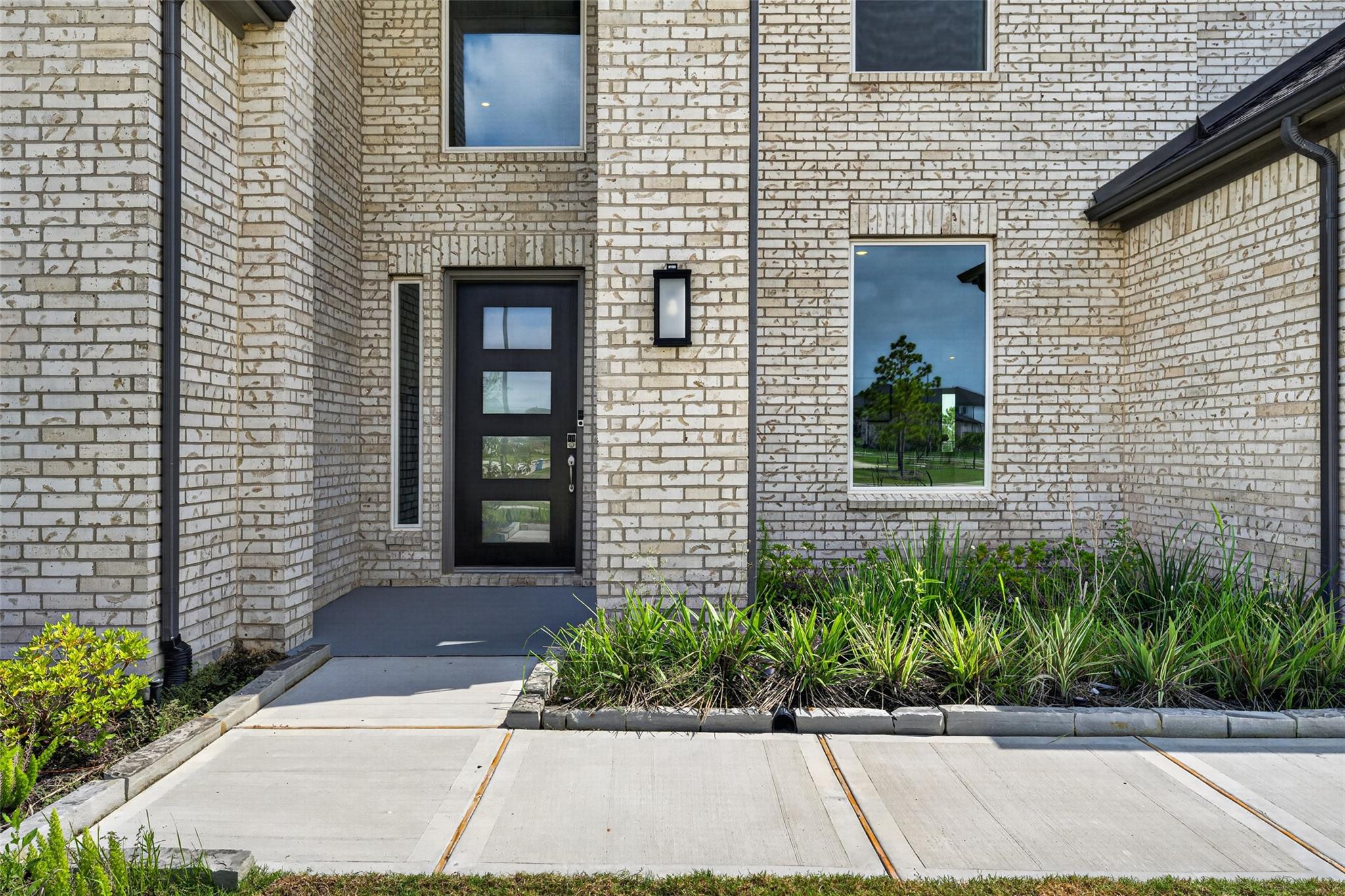 8926 Darlington Cove Court