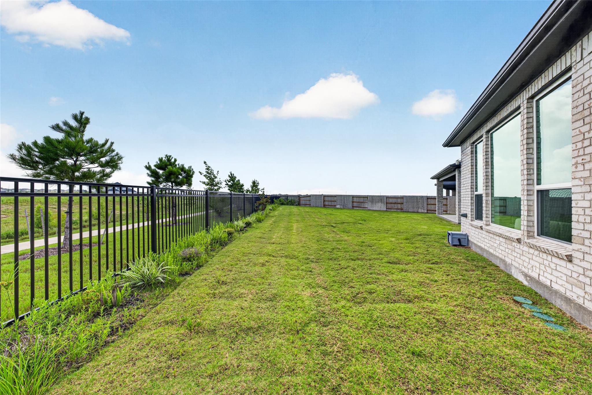 8926 Darlington Cove Court