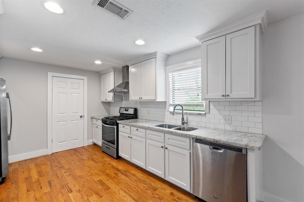 1305 Idylwild Street