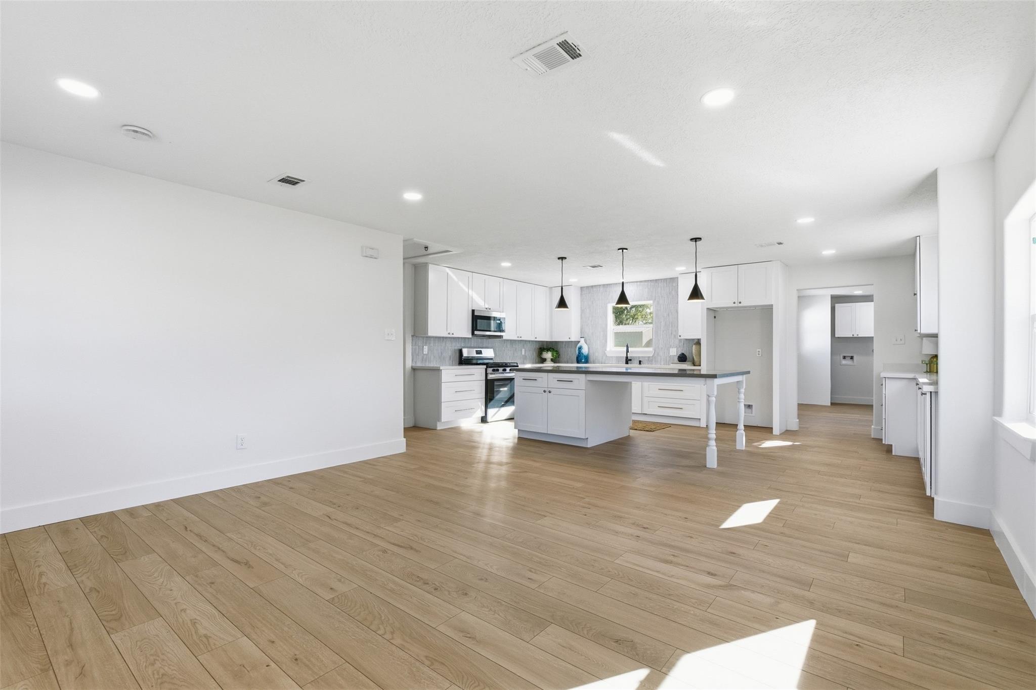 10036 Tri City Beach Road