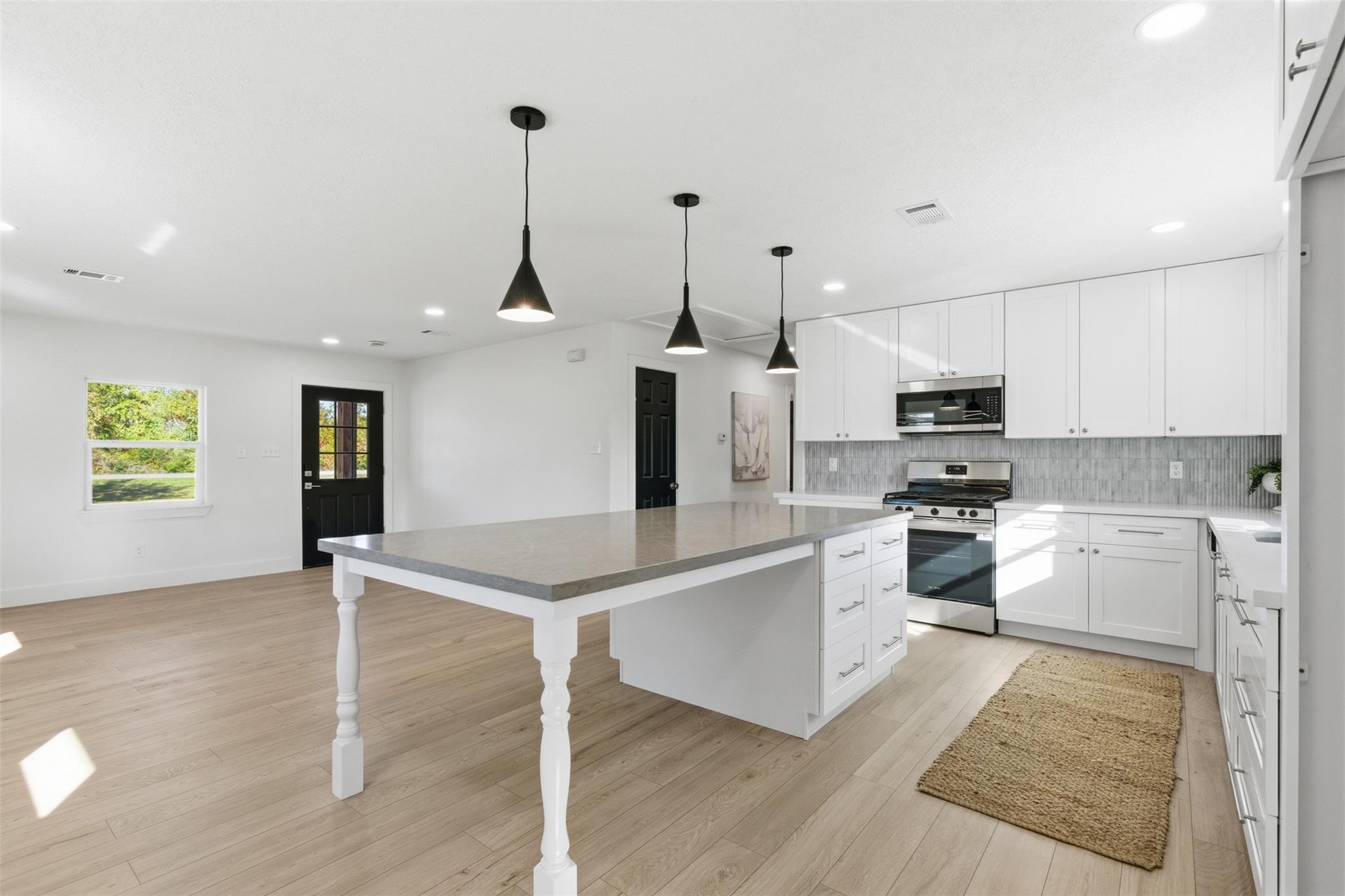 10036 Tri City Beach Road