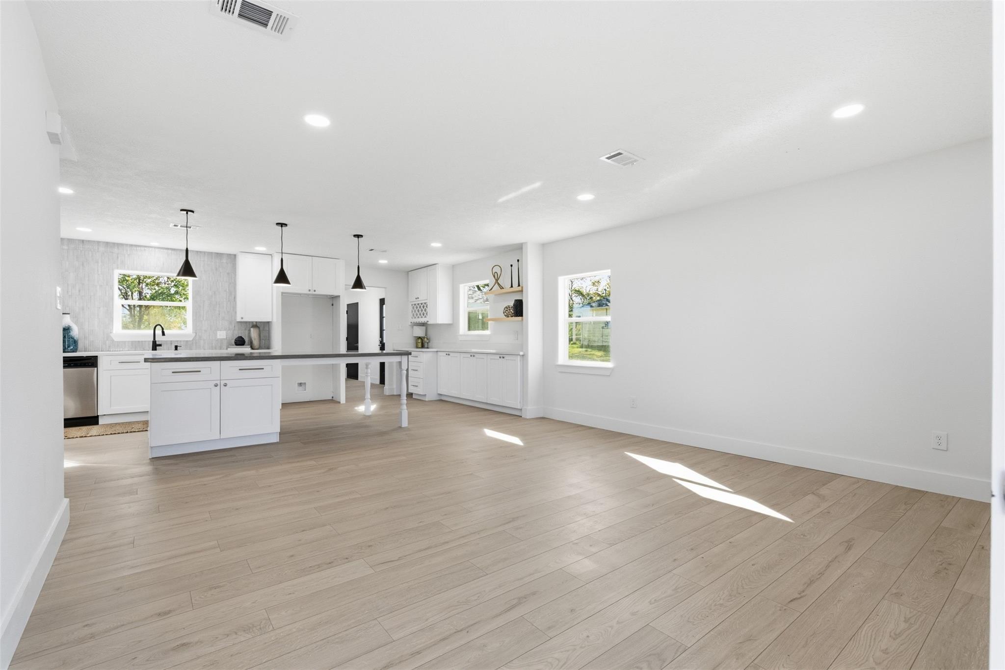 10036 Tri City Beach Road