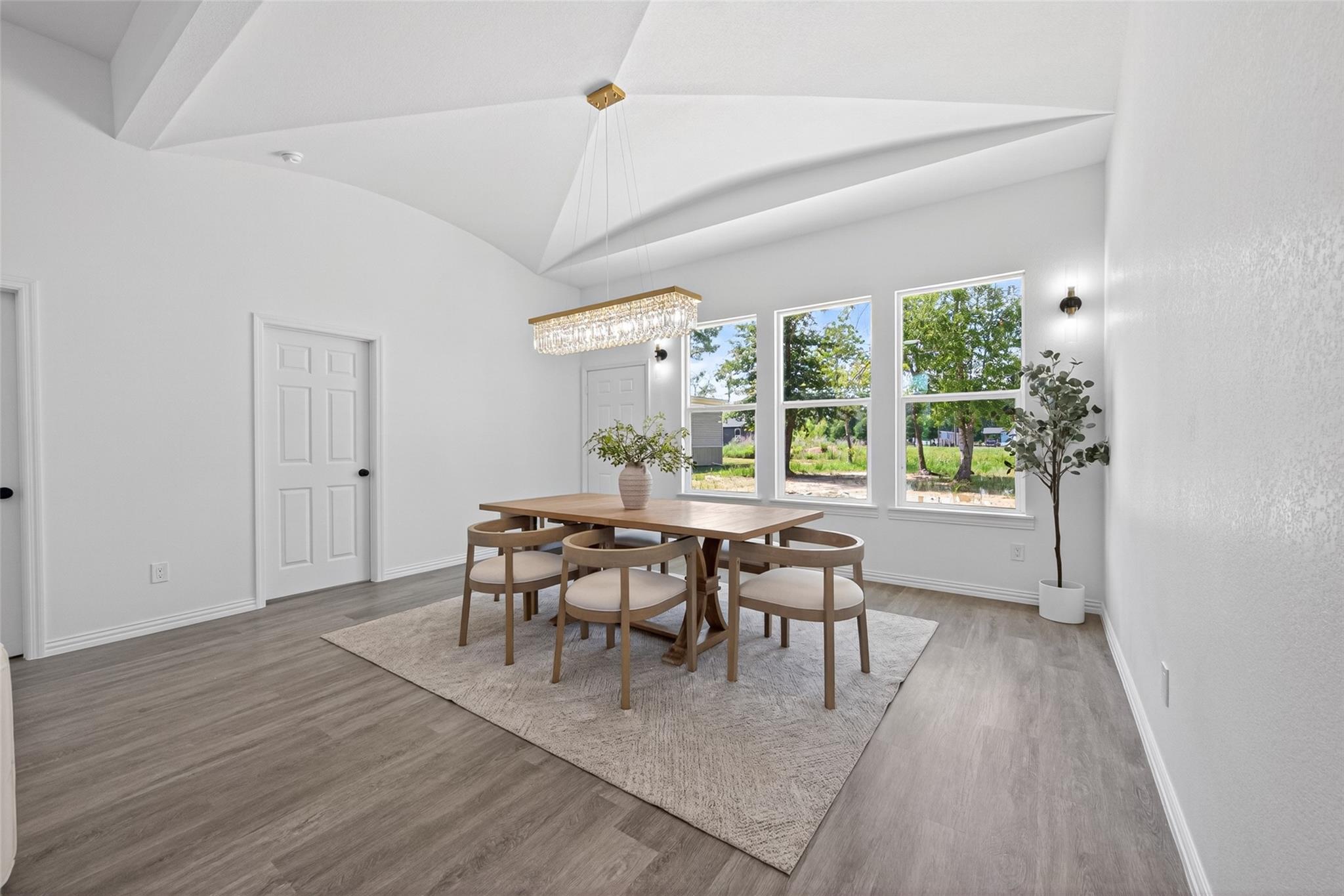 1014 Exotic Pine Drive
