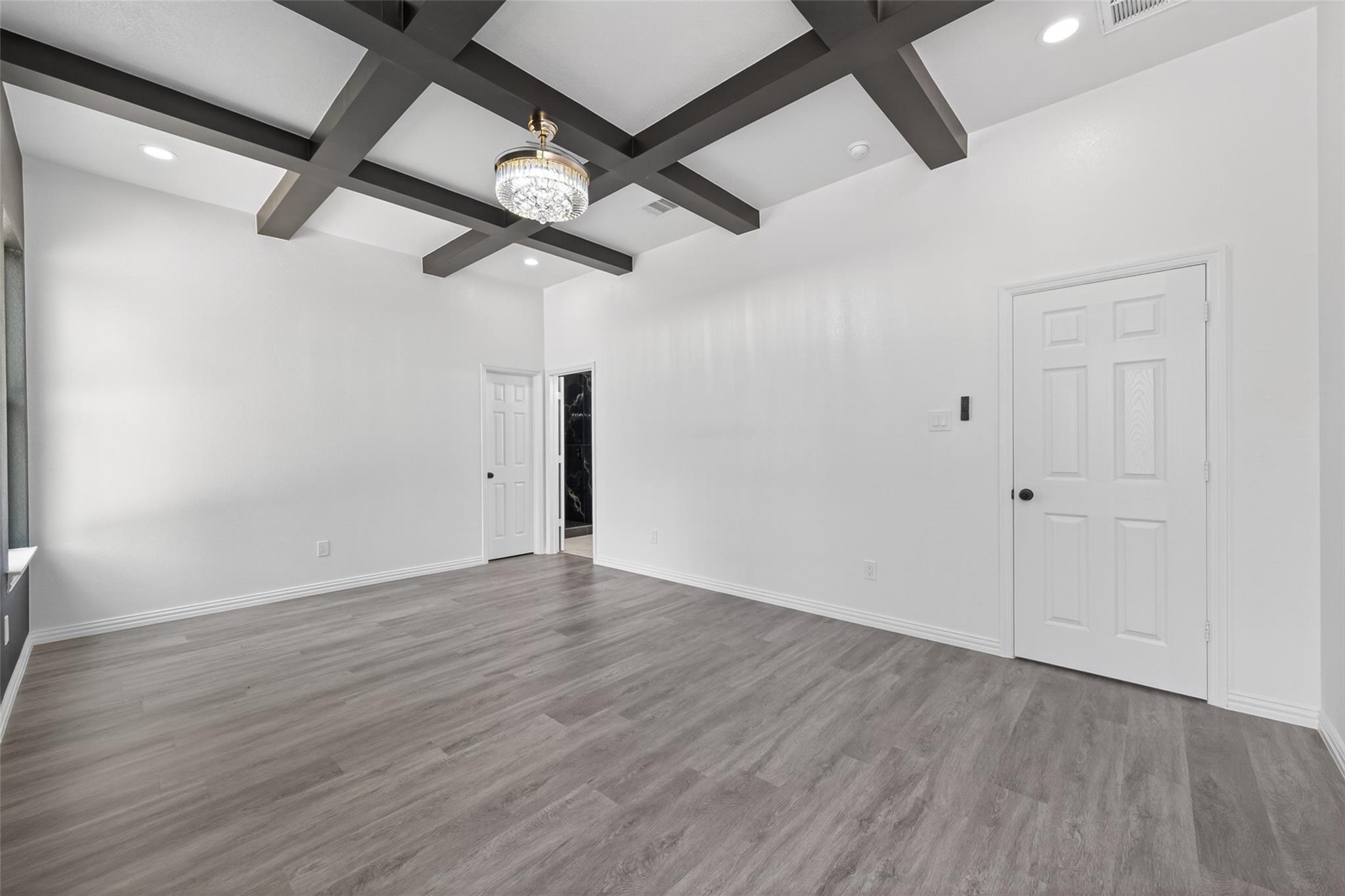 1014 Exotic Pine Drive