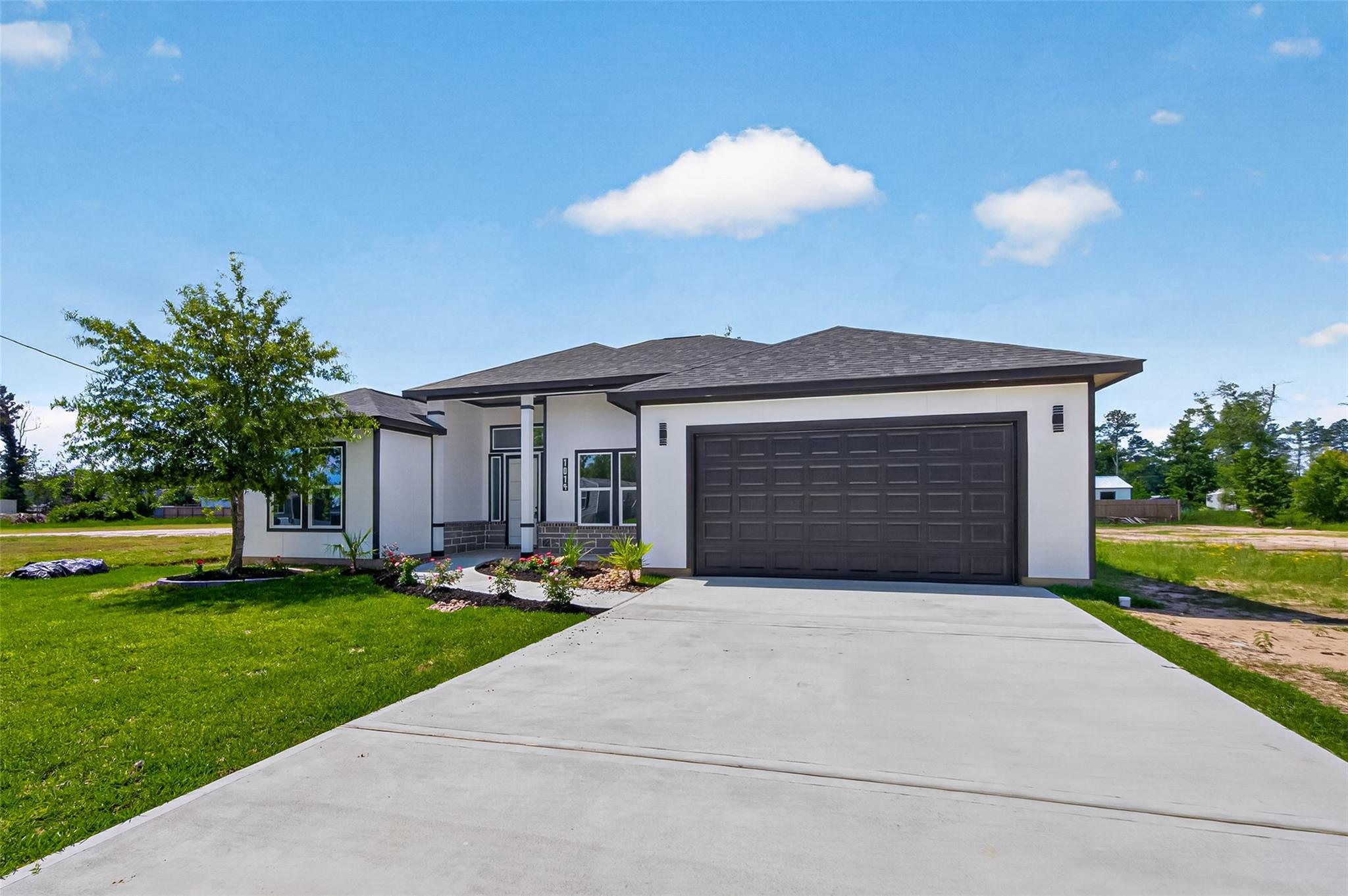 1014 Exotic Pine Drive