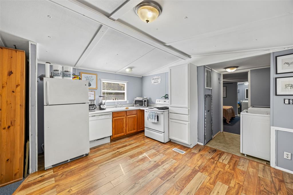 2000 Shepherd Tram Road
