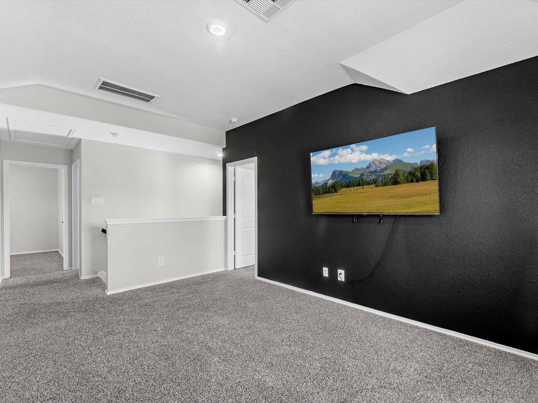 5455 Pinetree Crescent Lane