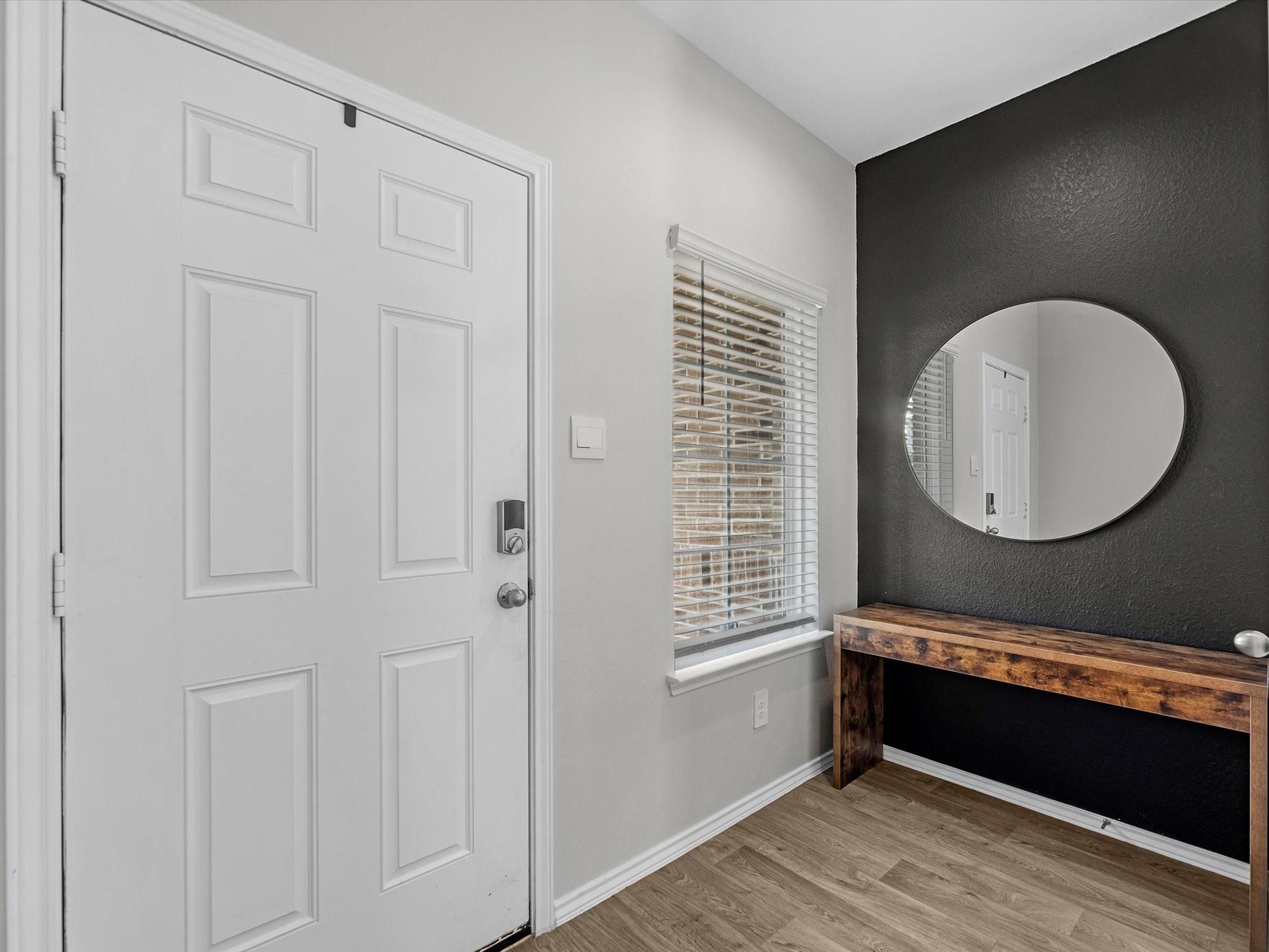 5455 Pinetree Crescent Lane