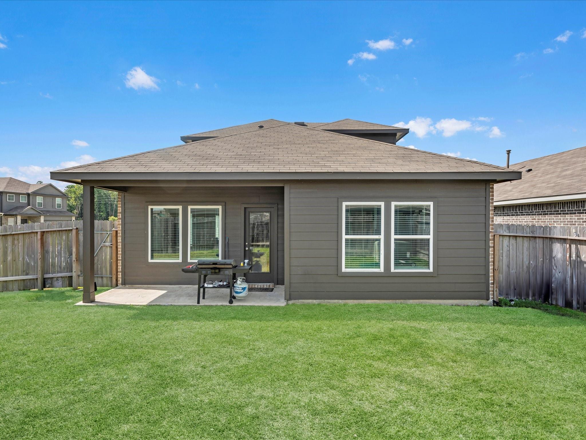 5455 Pinetree Crescent Lane