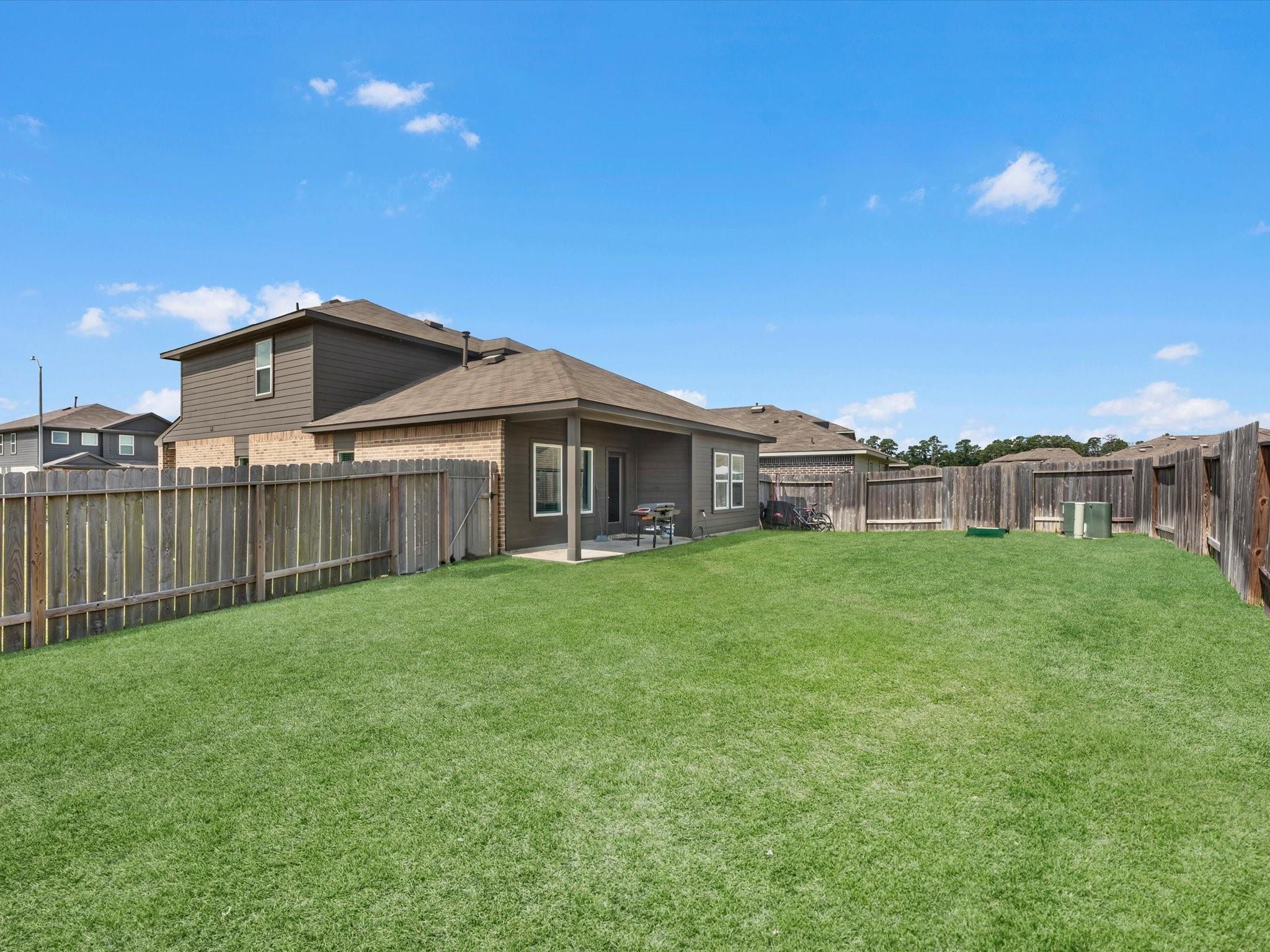 5455 Pinetree Crescent Lane