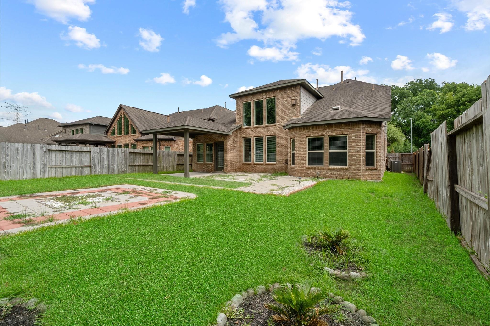 2827 Monarch Crossing