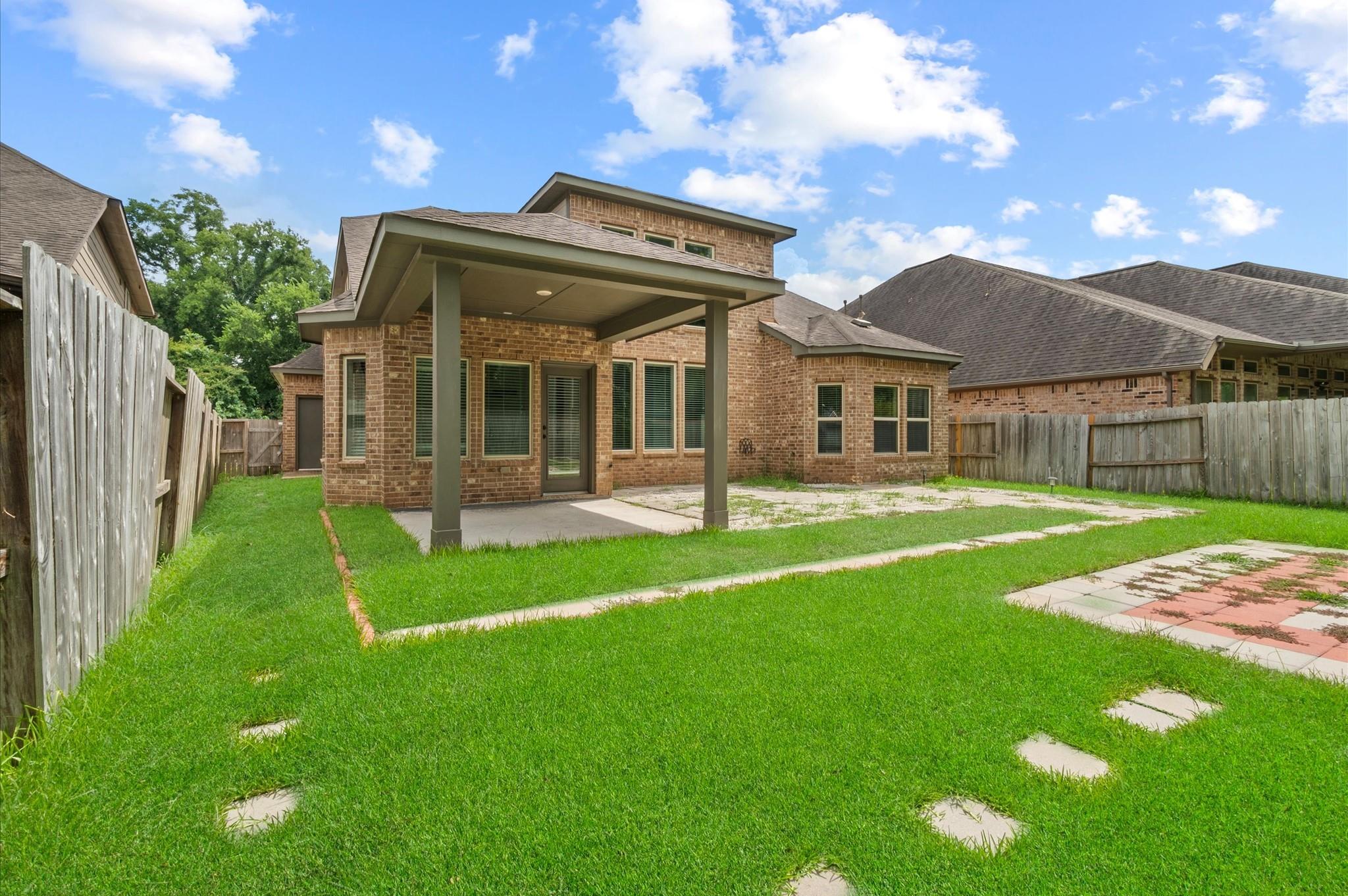 2827 Monarch Crossing