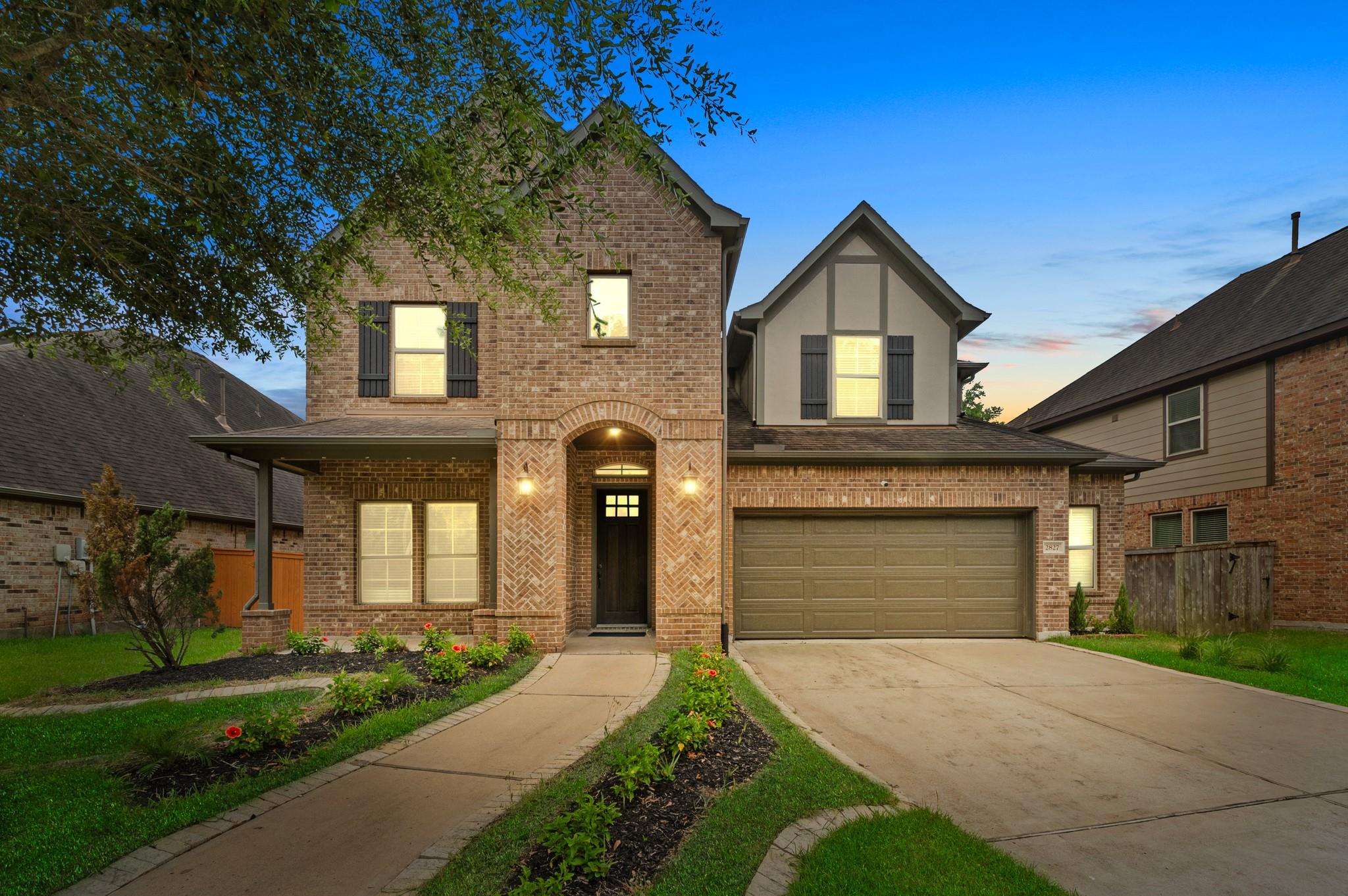 2827 Monarch Crossing