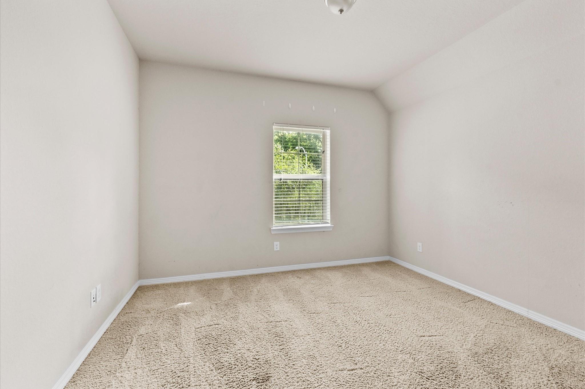 2827 Monarch Crossing