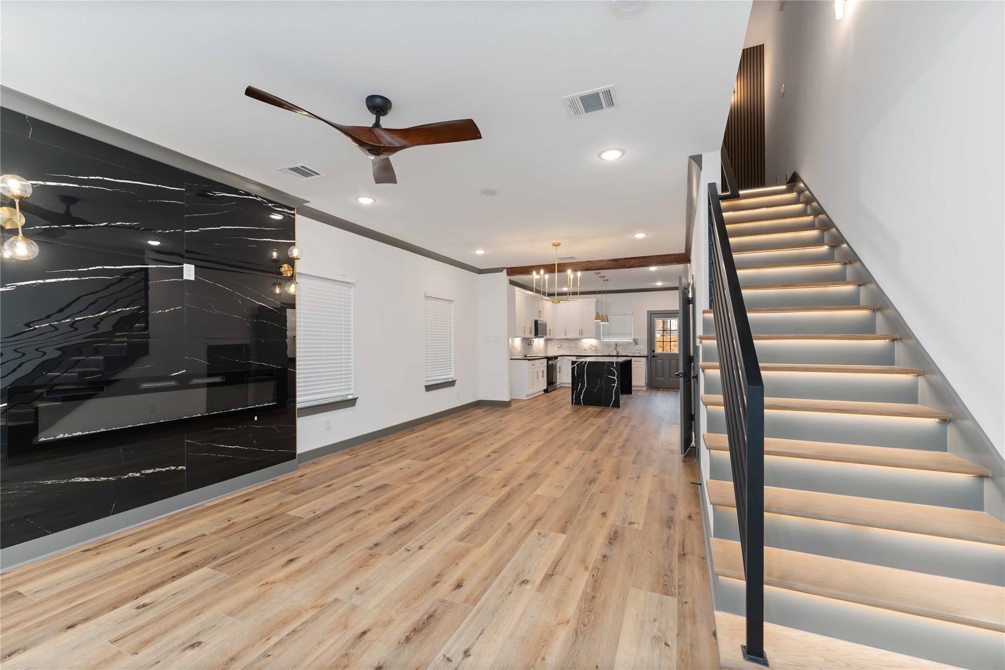 8115 Jeffrey Street Unit: A/B