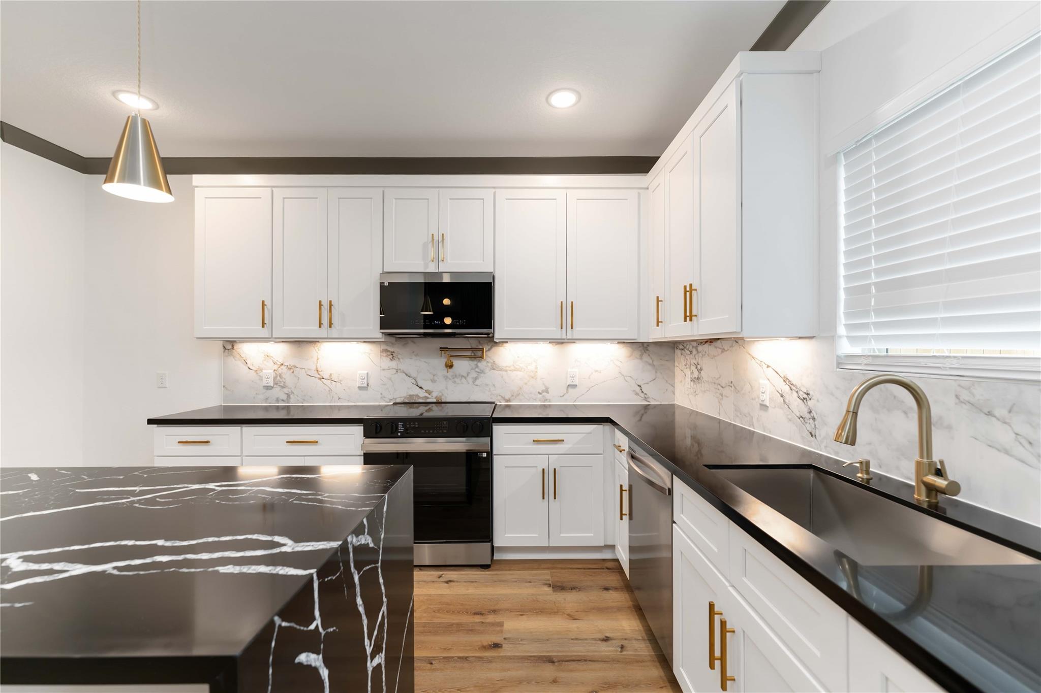 8115 Jeffrey Street Unit: A/B