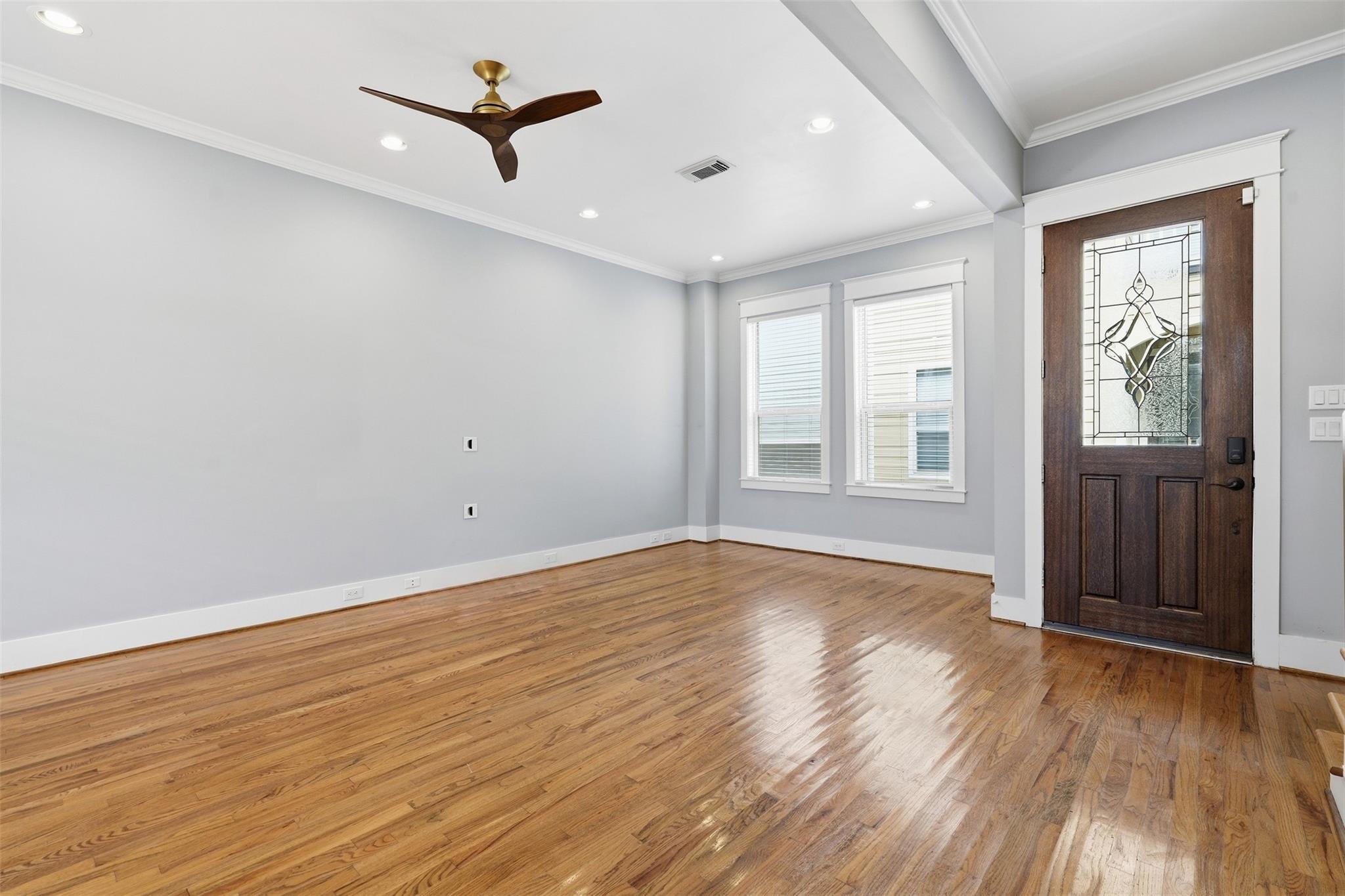 1030 W 16 Th Street